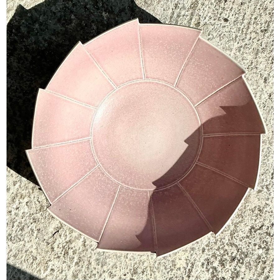 Lagenförmige Boho-Keramikschale aus glasierter Keramik im Angebot 1