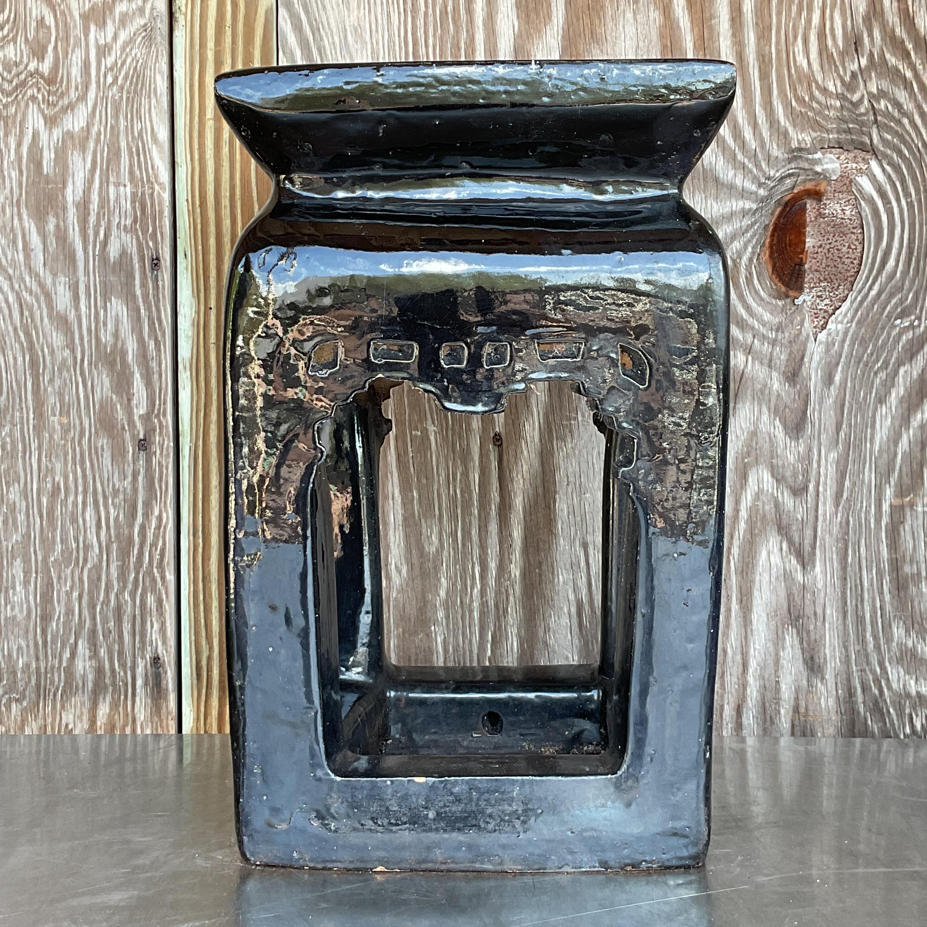 Tabouret bas vintage Boho en céramique émaillée Bon état - En vente à west palm beach, FL