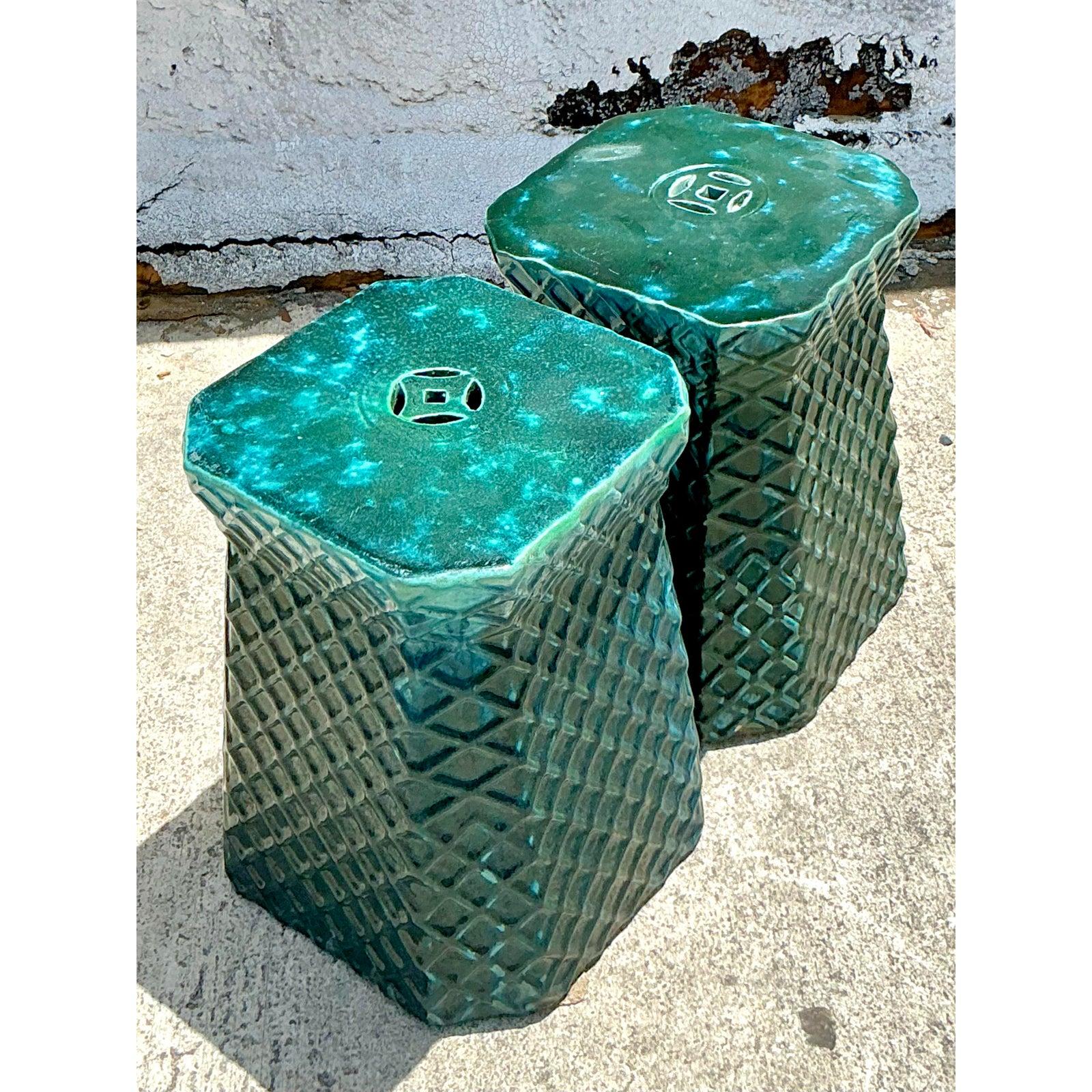 Tabourets bas Vintage Boho en céramique émaillée Trellis - une paire en vente 4