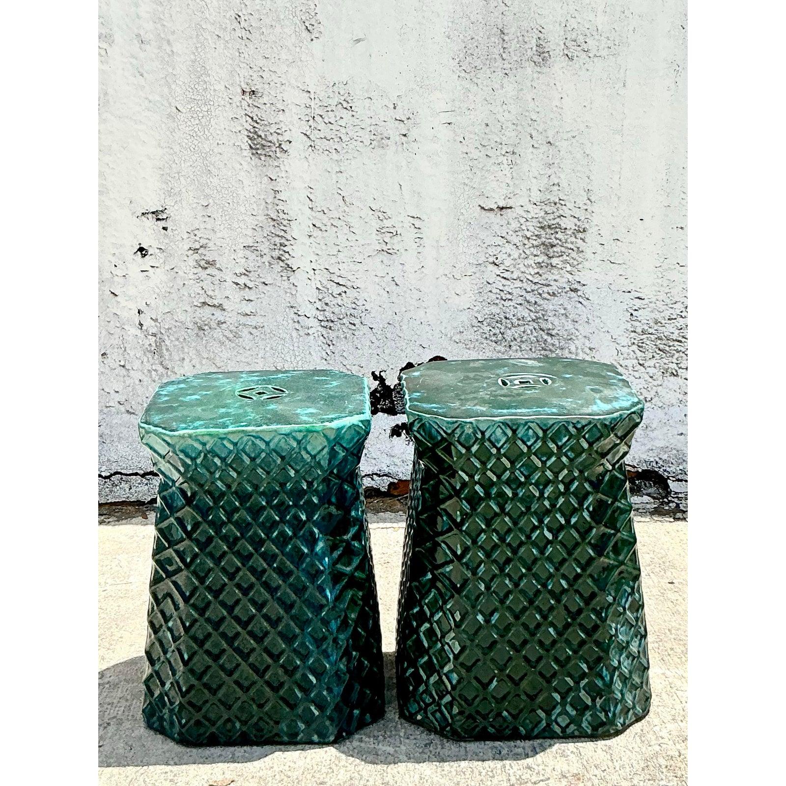 Tabourets bas Vintage Boho en céramique émaillée Trellis - une paire en vente 2