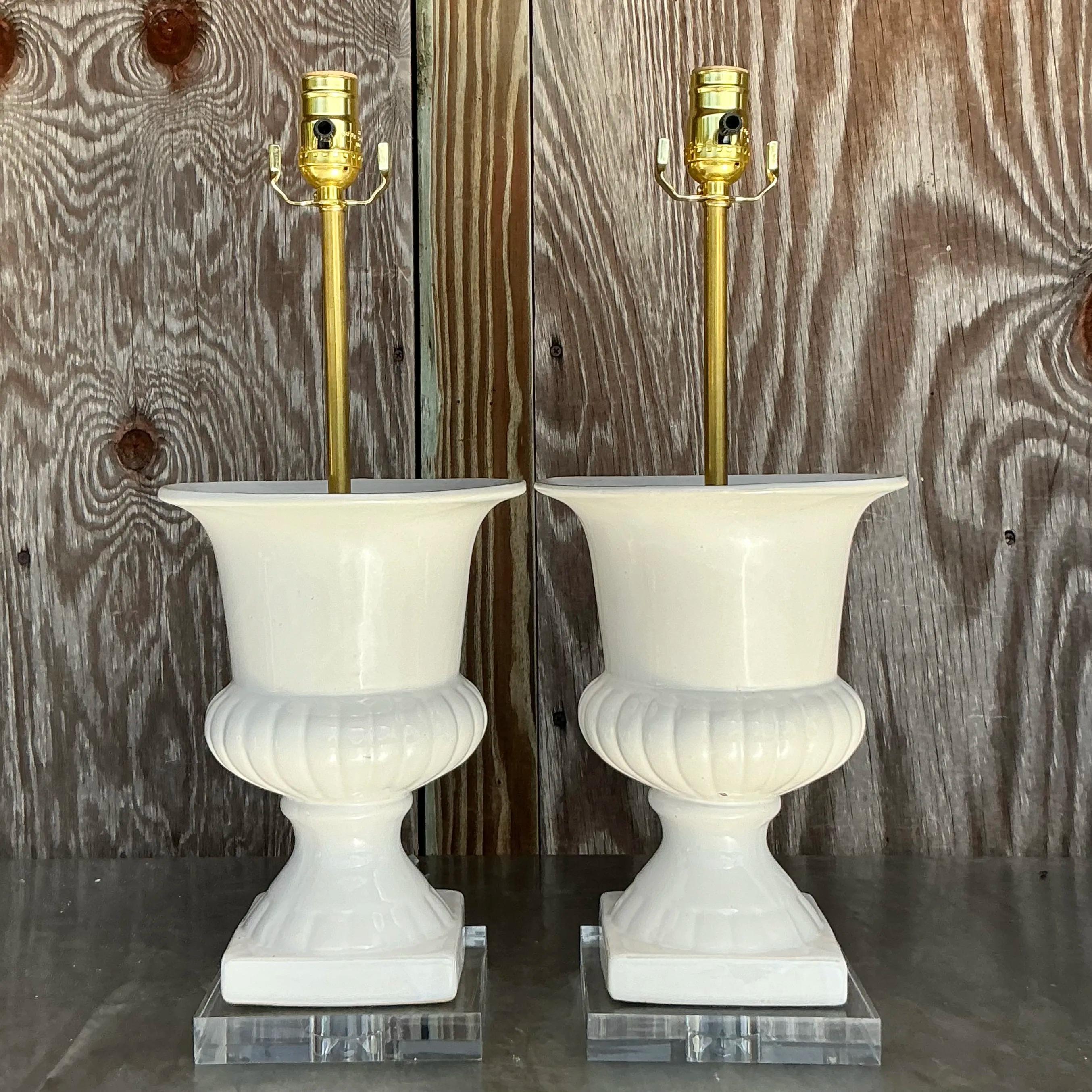 Métal Paire de lampes Urnes Vintage en céramique émaillée Boho en vente