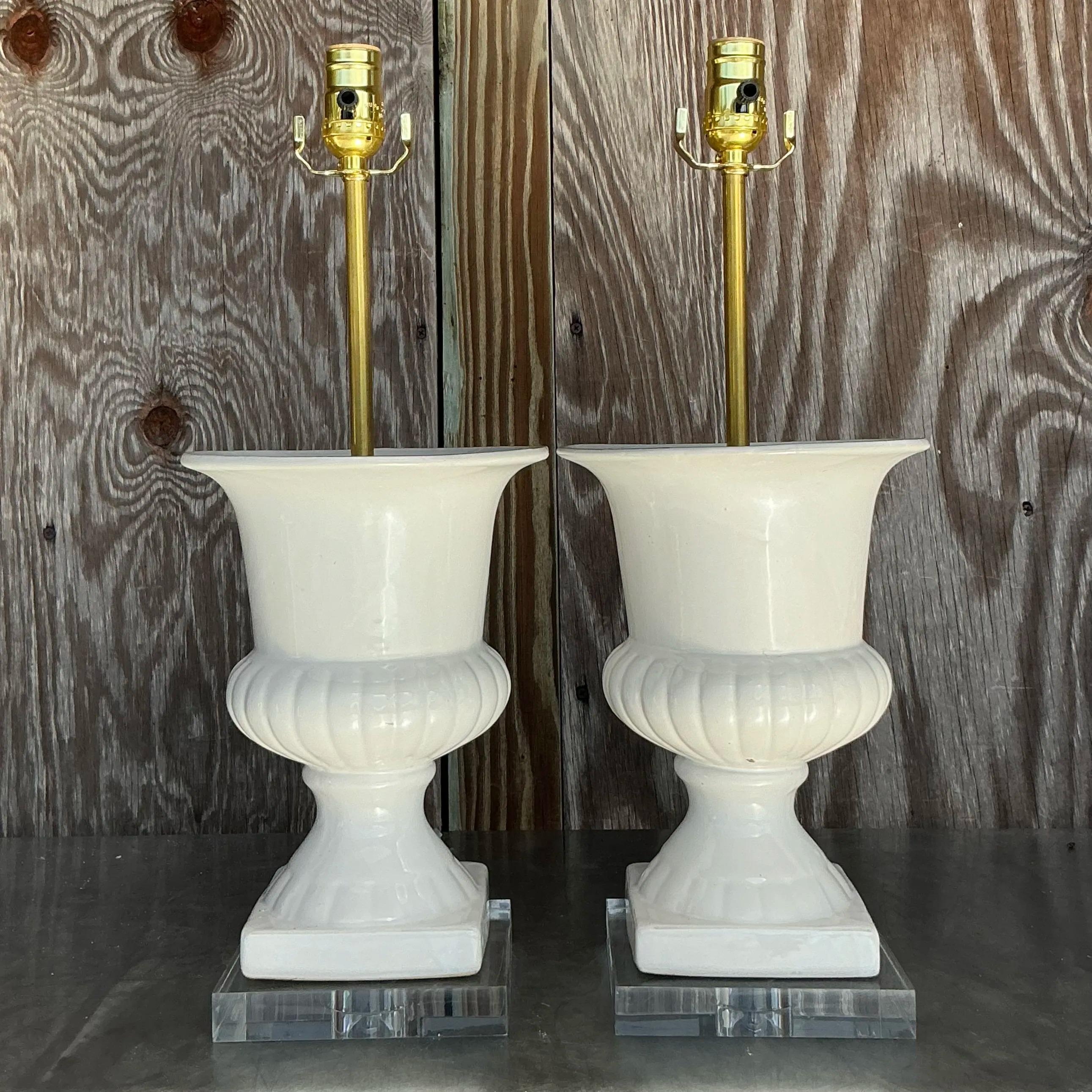 Paire de lampes Urnes Vintage en céramique émaillée Boho en vente 1