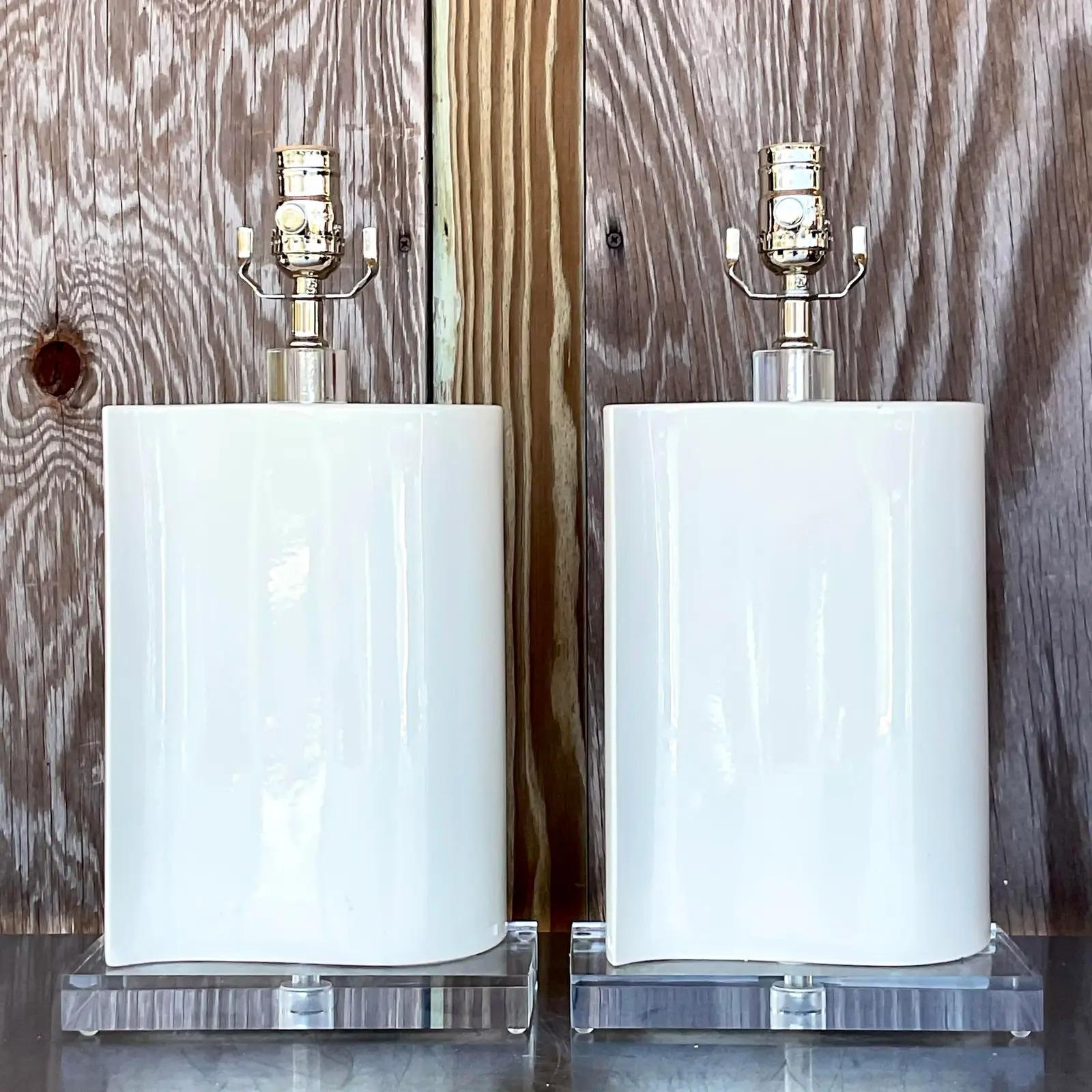 20ième siècle Paire de lampes vintage Boho en céramique émaillée à vagues en vente