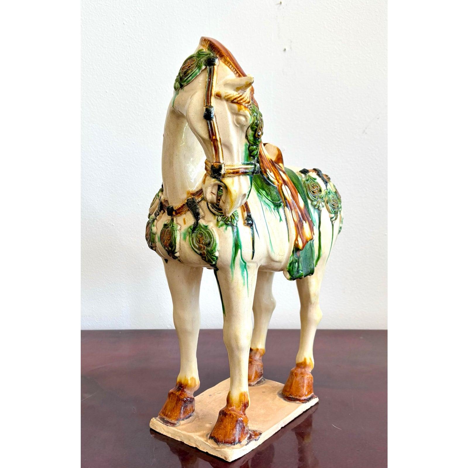 Estatua Vintage Boho de Caballo de Cerámica Esmaltada en Bueno estado para la venta en West Palm Beach, FL
