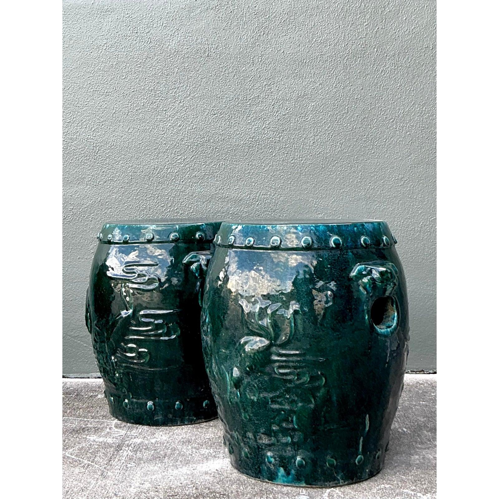 Vintage Boho glasierten Fisch Keramik Garten Hocker - ein Paar im Zustand „Gut“ im Angebot in West Palm Beach, FL