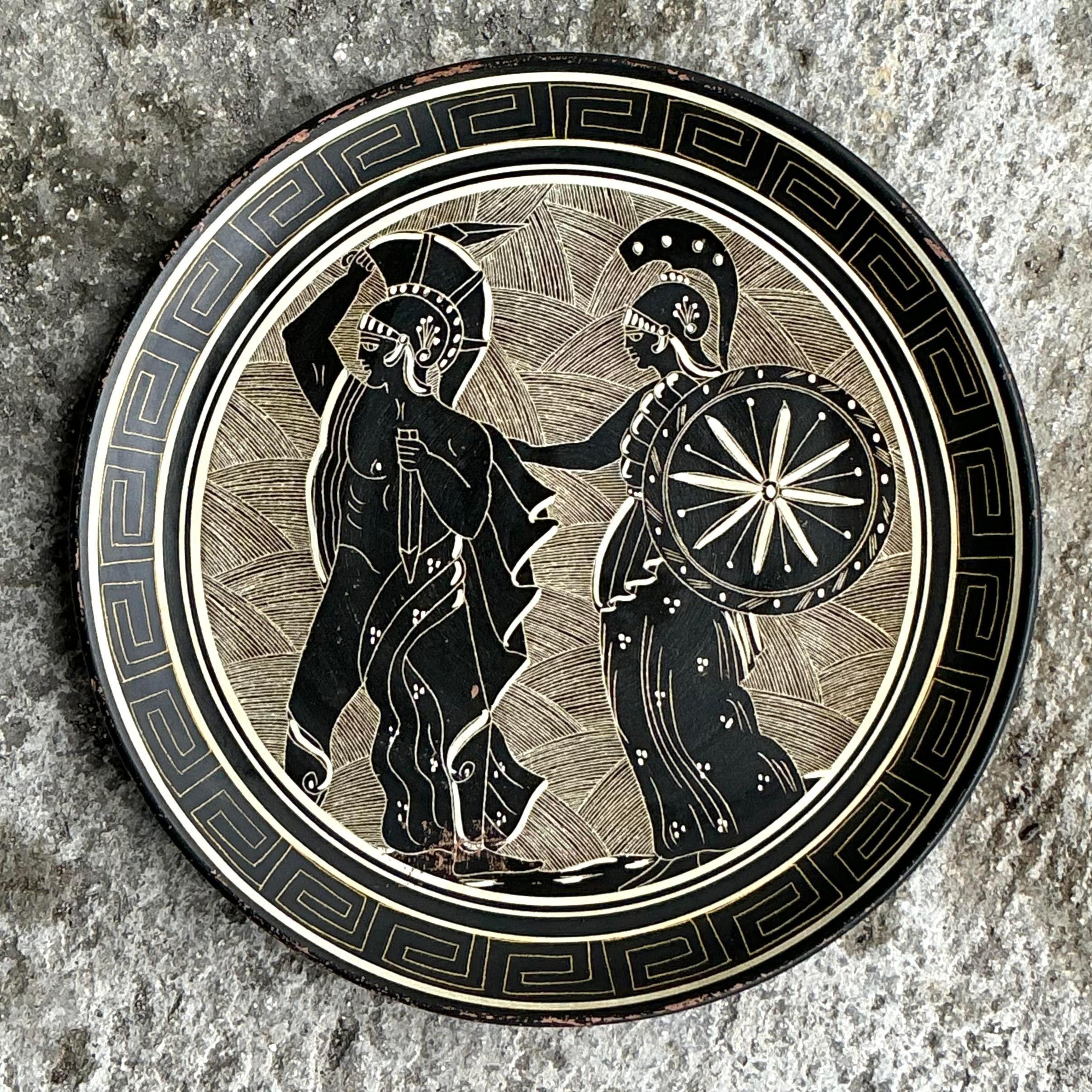 20ième siècle Assiette figurative vintage Boho Greek Key en vente