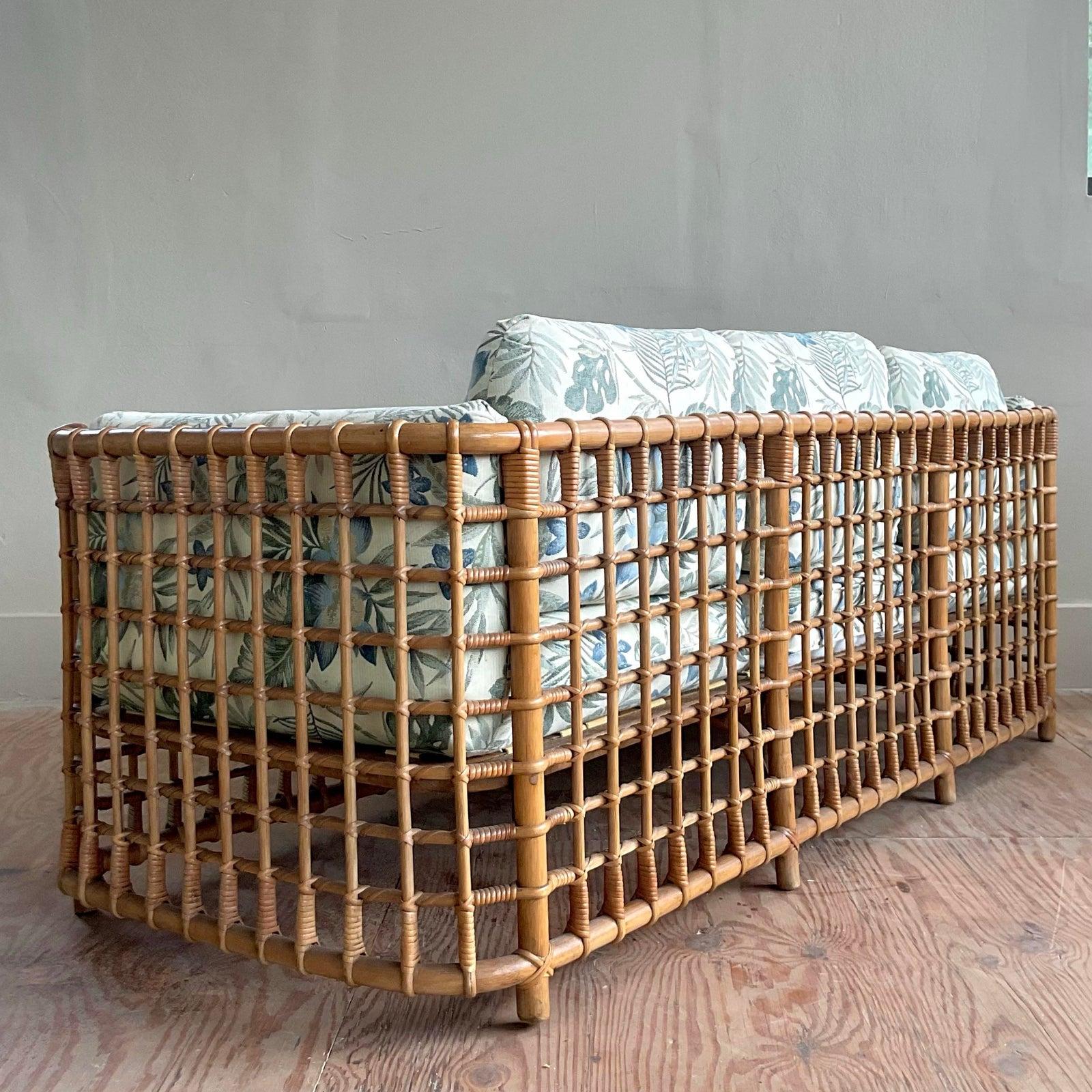 Vintage Boho Grid Rattan Sofa nach Henry Olko (Moderne der Mitte des Jahrhunderts) im Angebot