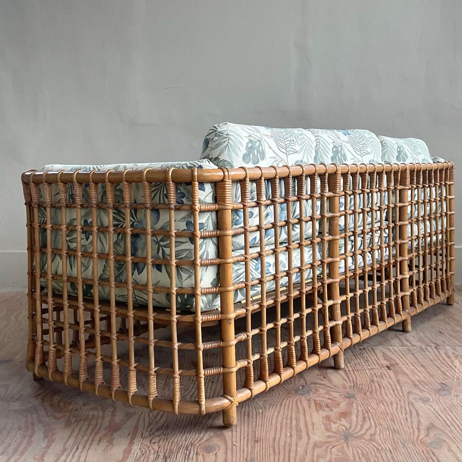 Vintage Boho Grid Rattan Sofa nach Henry Olko im Angebot 2