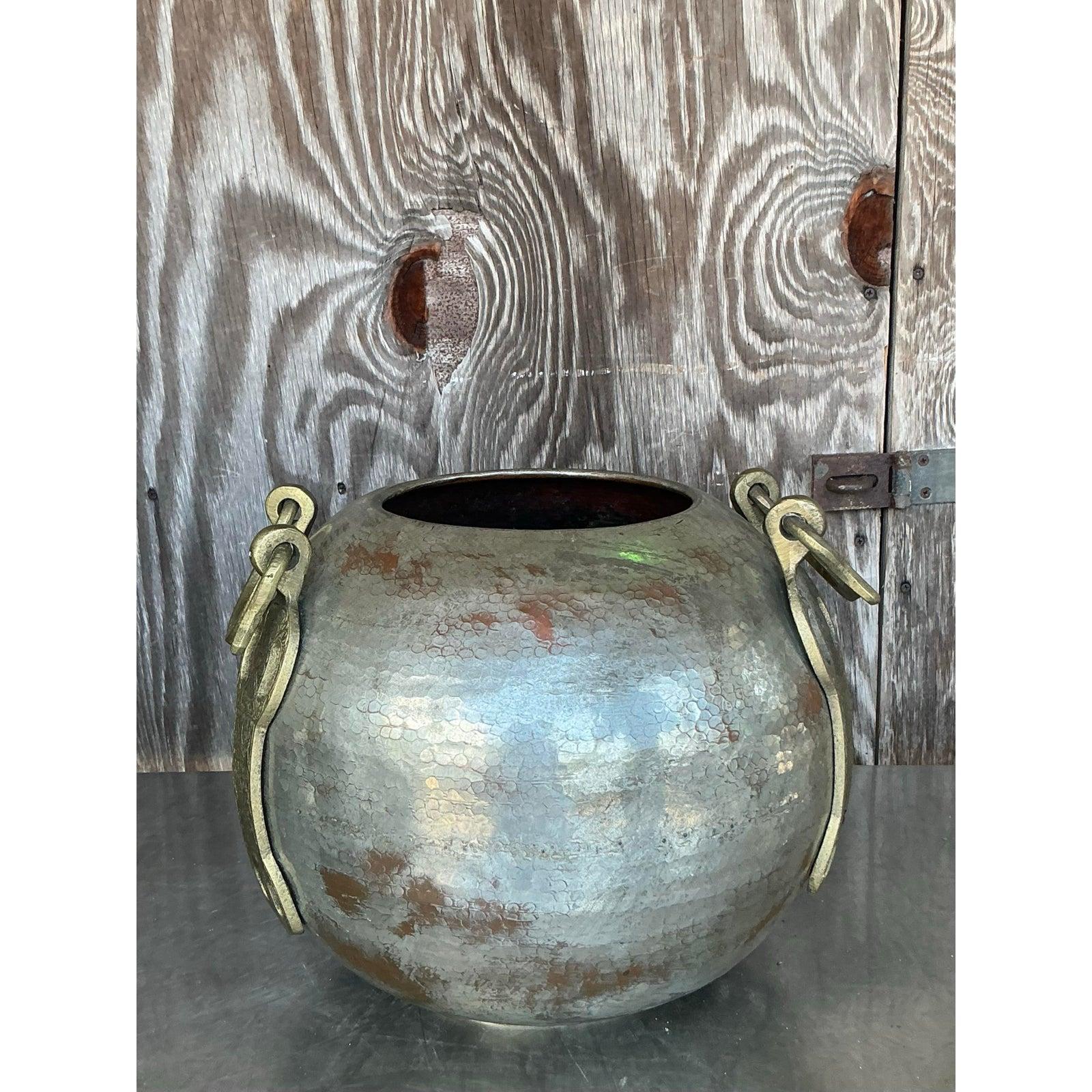 Boho-Vase aus gehämmertem Kupfer und Messing im Angebot 4