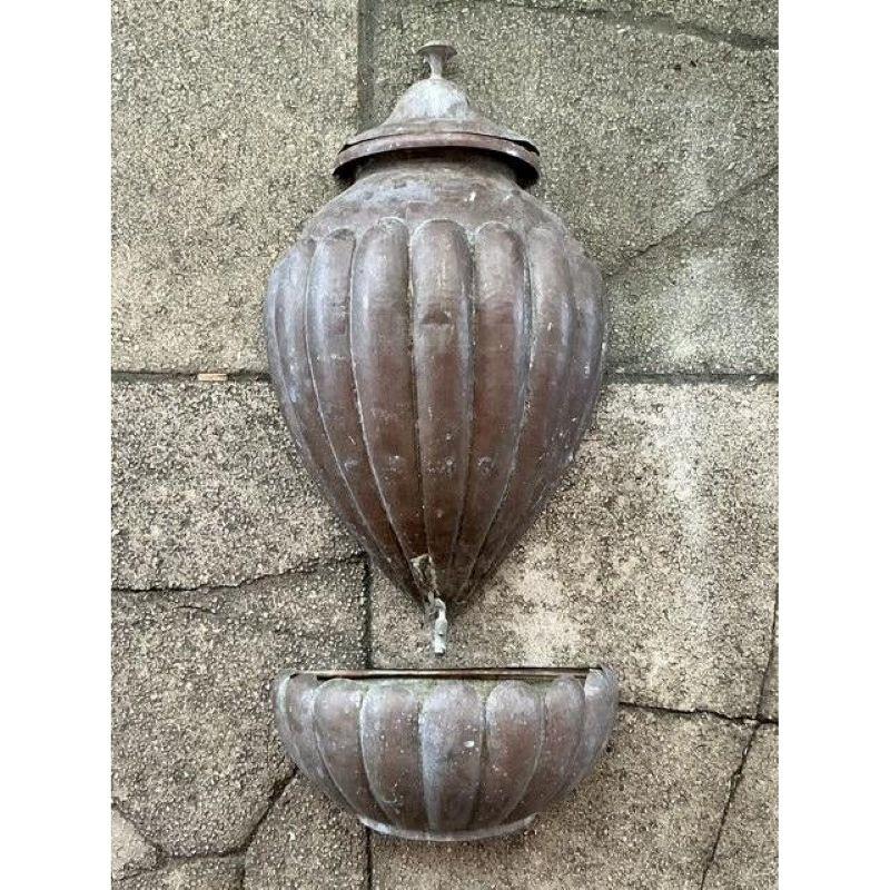 Vintage Boho gehämmert Kupfer Lavabo - Satz von 2 (Italienisch) im Angebot