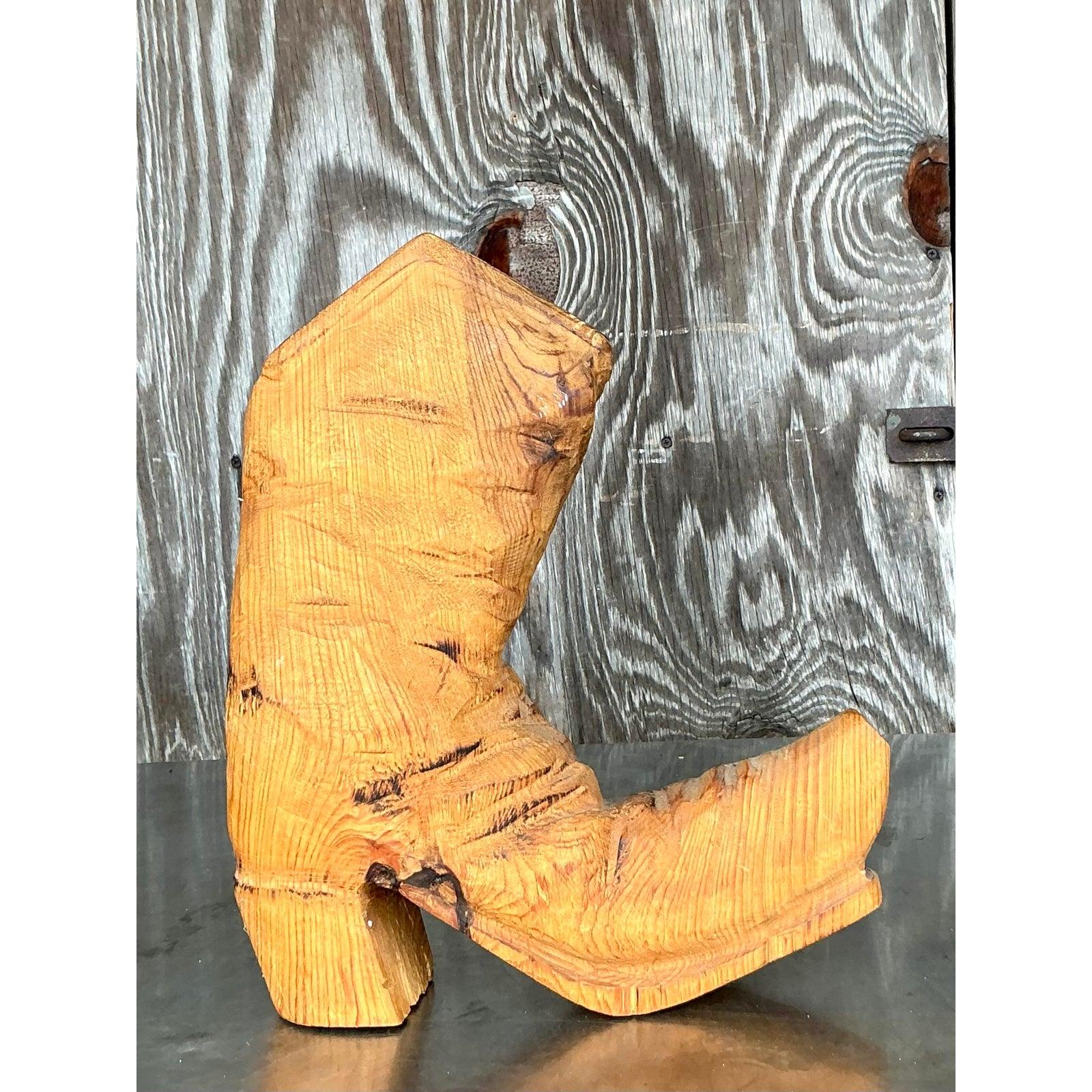 Legno Stivale vintage boho intagliato a mano in vendita