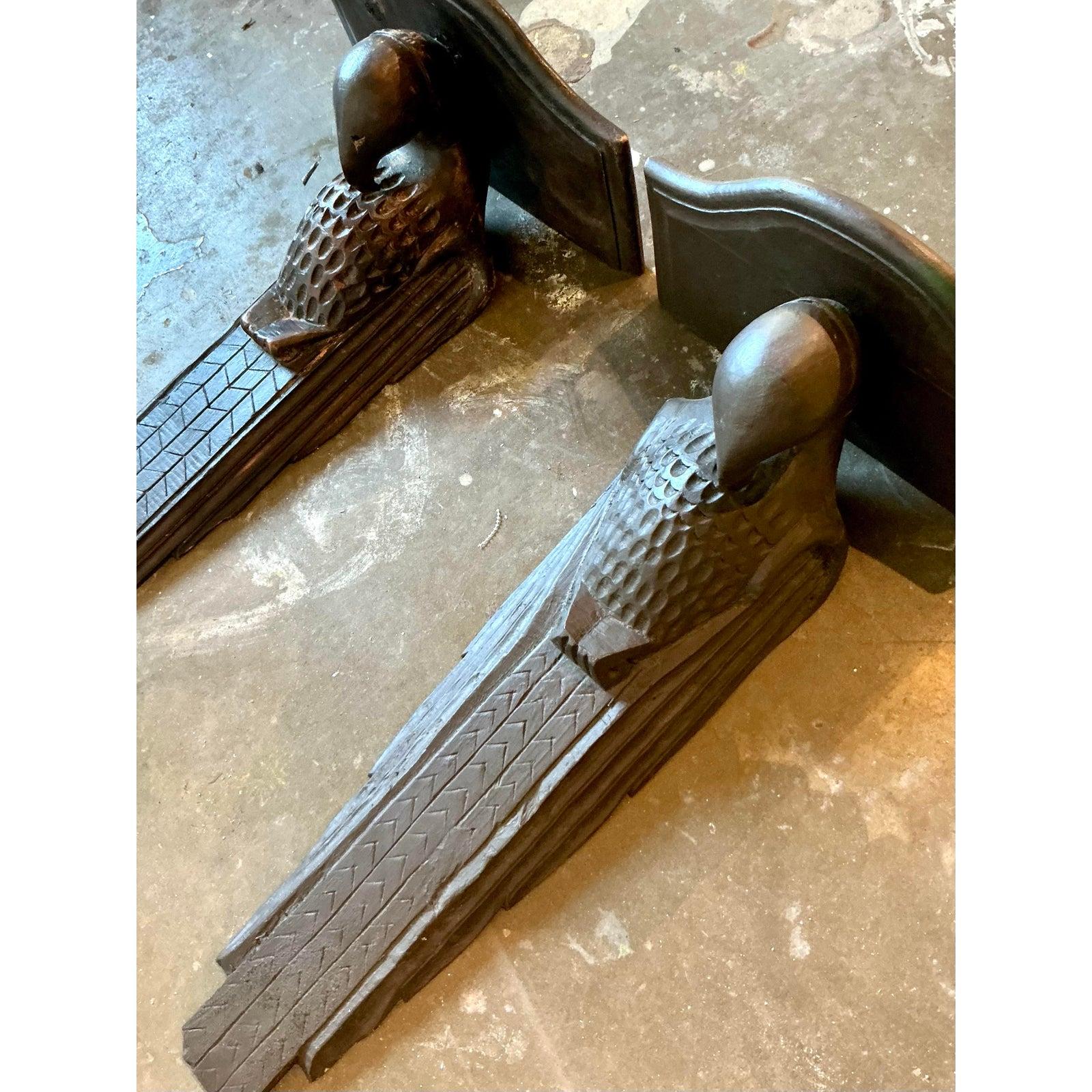 Vintage Boho Hand geschnitzt Falke Klammern - Satz von 2 (Rustikal) im Angebot