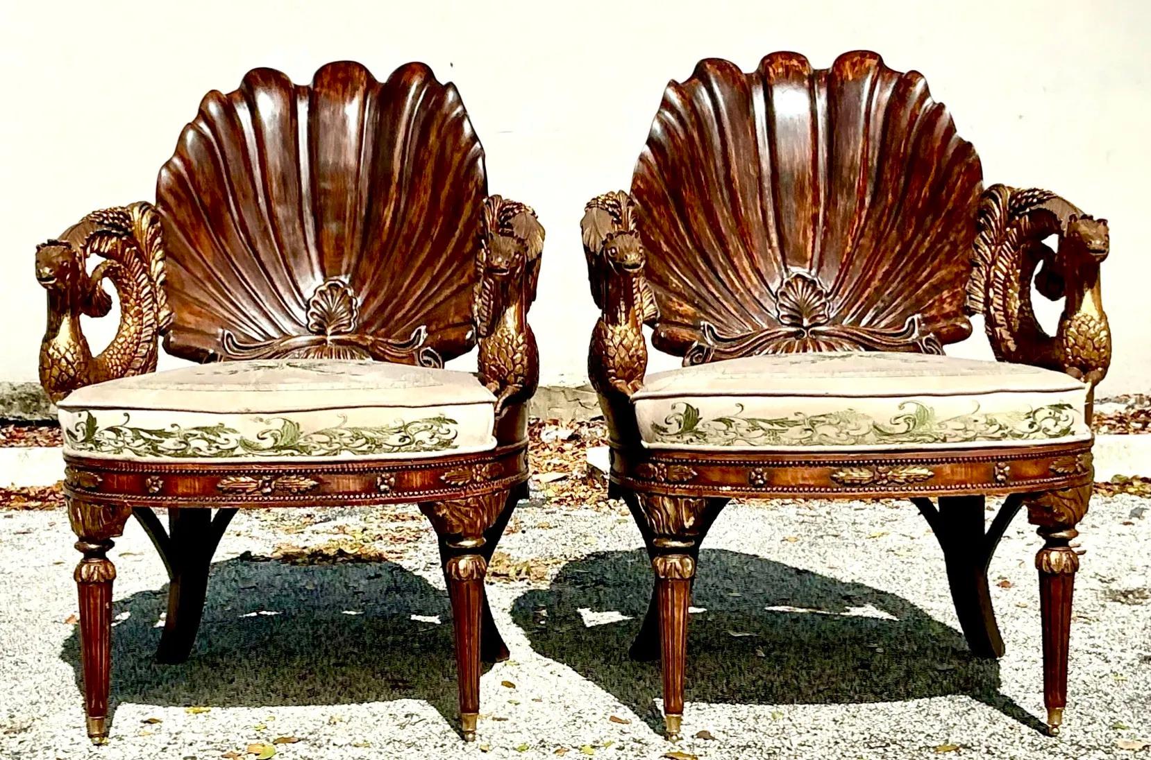 Chaises Grotto Vintage Boho sculptées à la main - une paire en vente 4