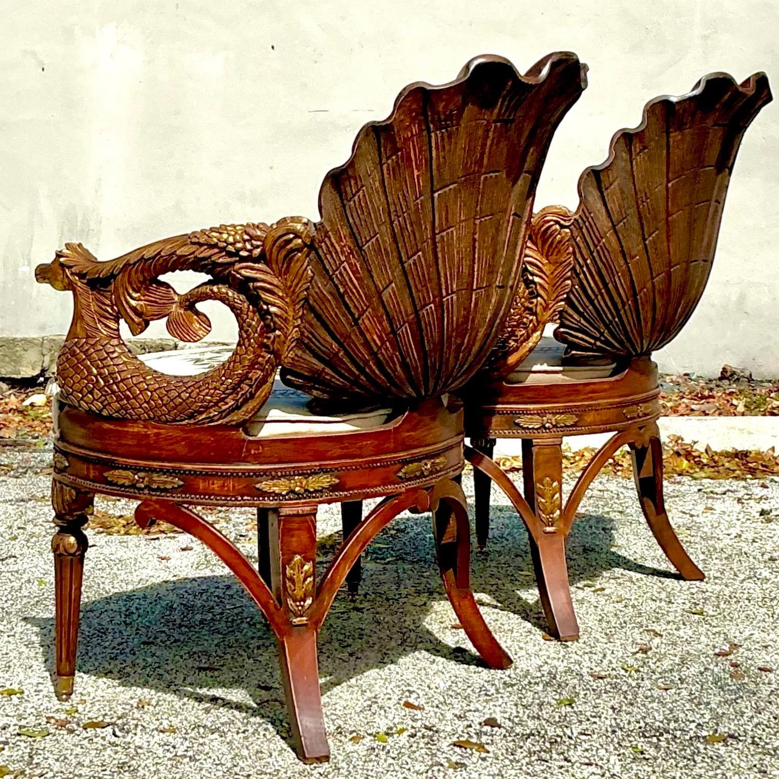 20ième siècle Chaises Grotto Vintage Boho sculptées à la main - une paire en vente