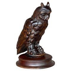 Vintage Boho Hand Carved Owl on Lucite Lamp - 1550
