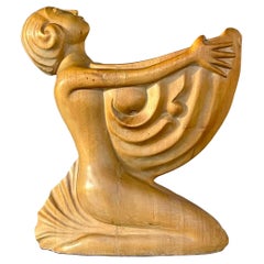 Handgeschnitzte Vintage Boho-Dame aus Holz mit Nautilus, Vintage