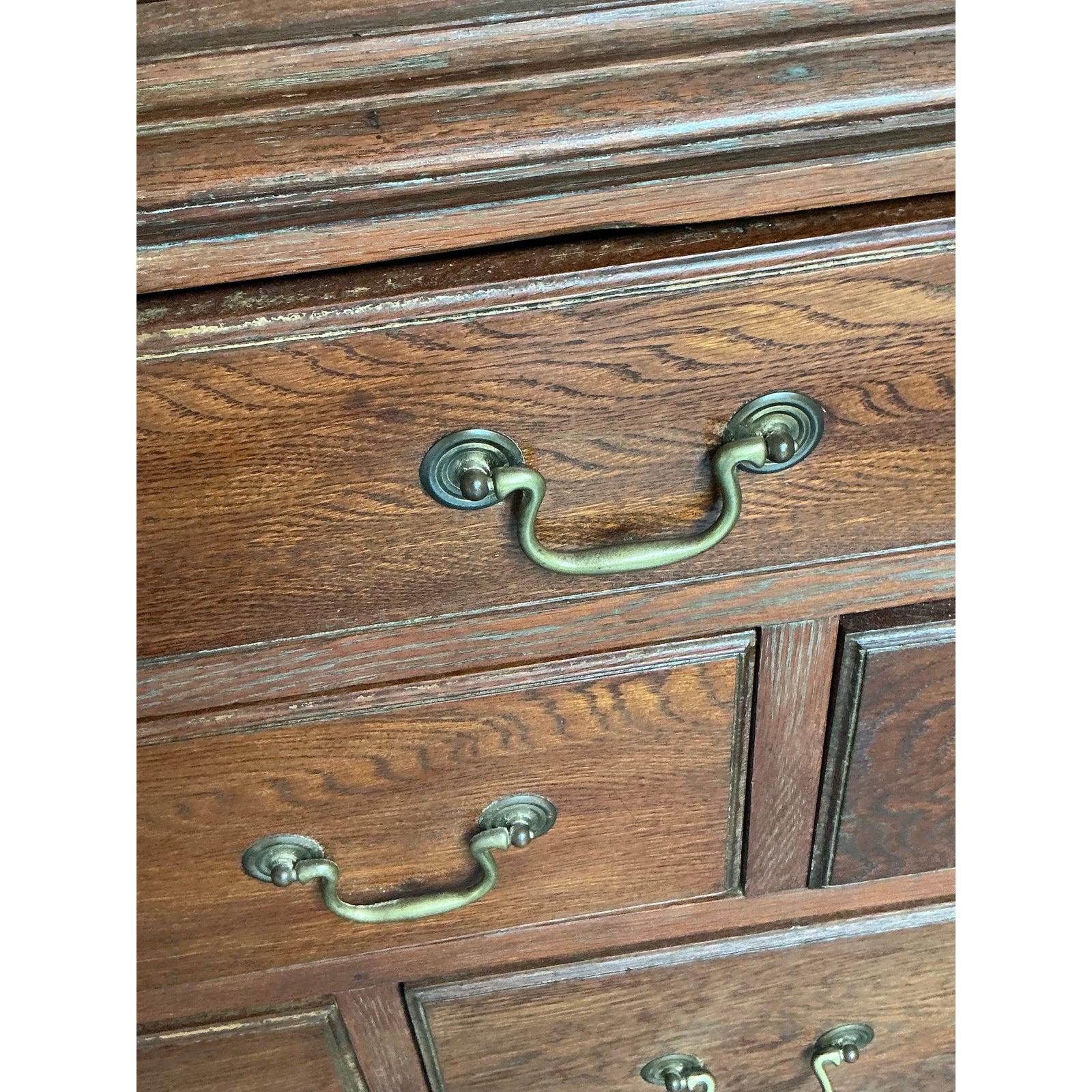 Britannique Armoire Vintage Boho du 18ème siècle faite à la main en vente