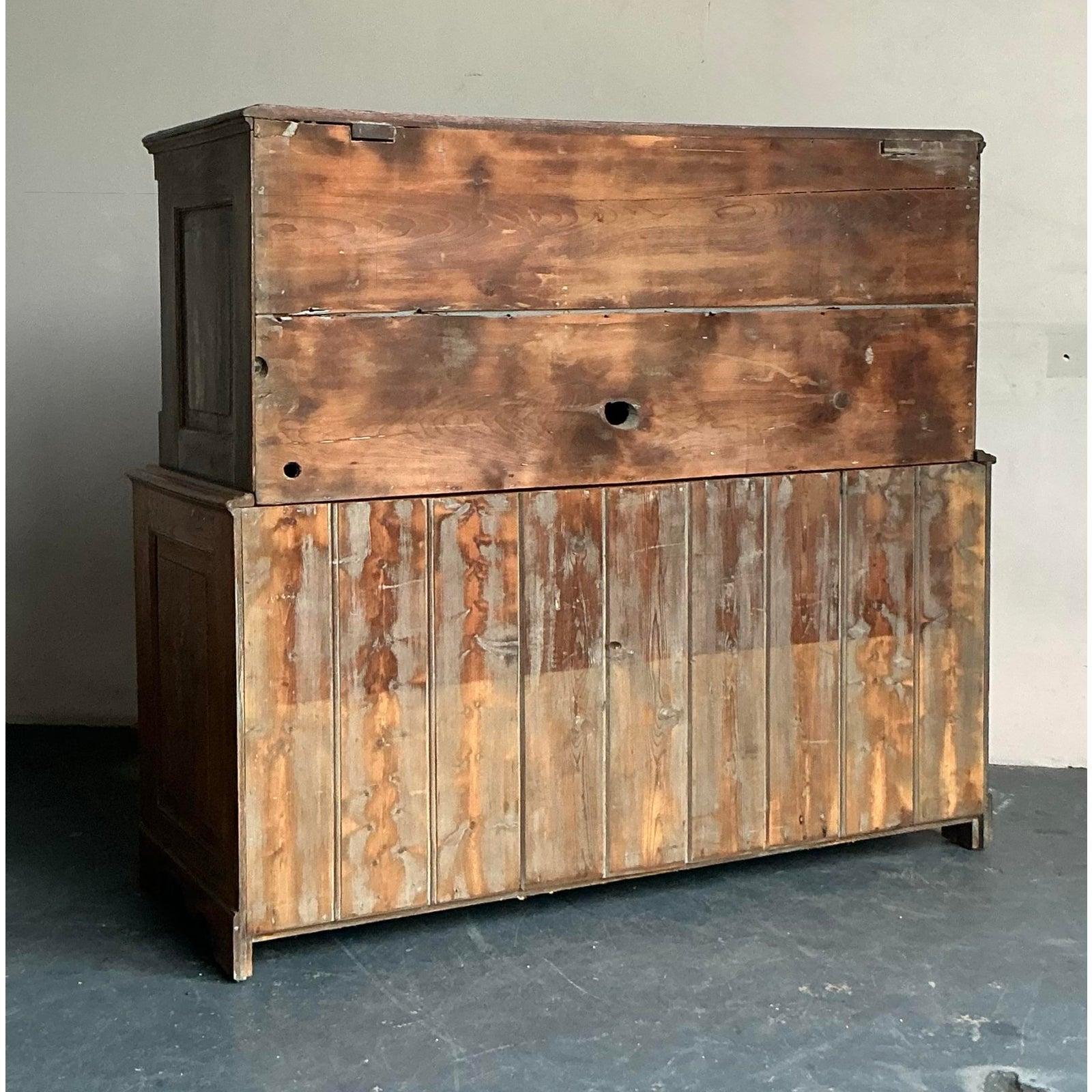 XVIIIe siècle et antérieur Armoire Vintage Boho du 18ème siècle faite à la main en vente