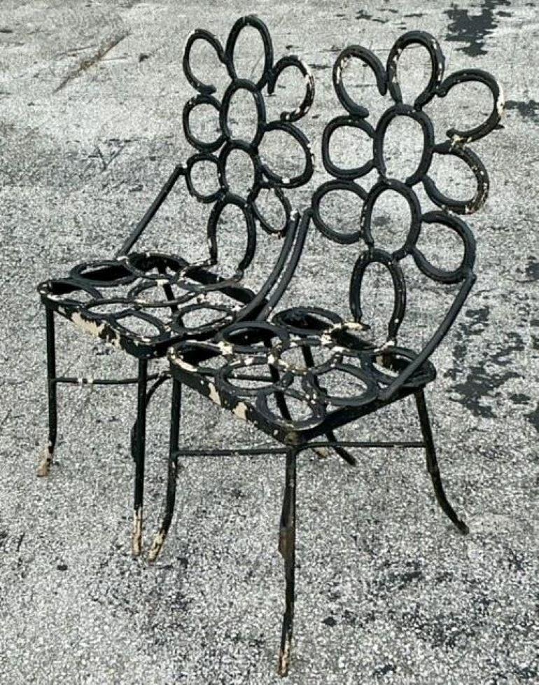 20ième siècle Chaises en fer à cheval vintage Boho forgées à la main - une paire en vente