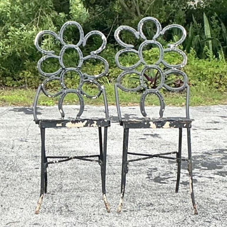 Chaises en fer à cheval vintage Boho forgées à la main - une paire en vente 1