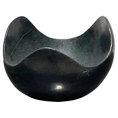 Vintage Boho Hand Made Tendai Gwaravaza Black Stone Bowl