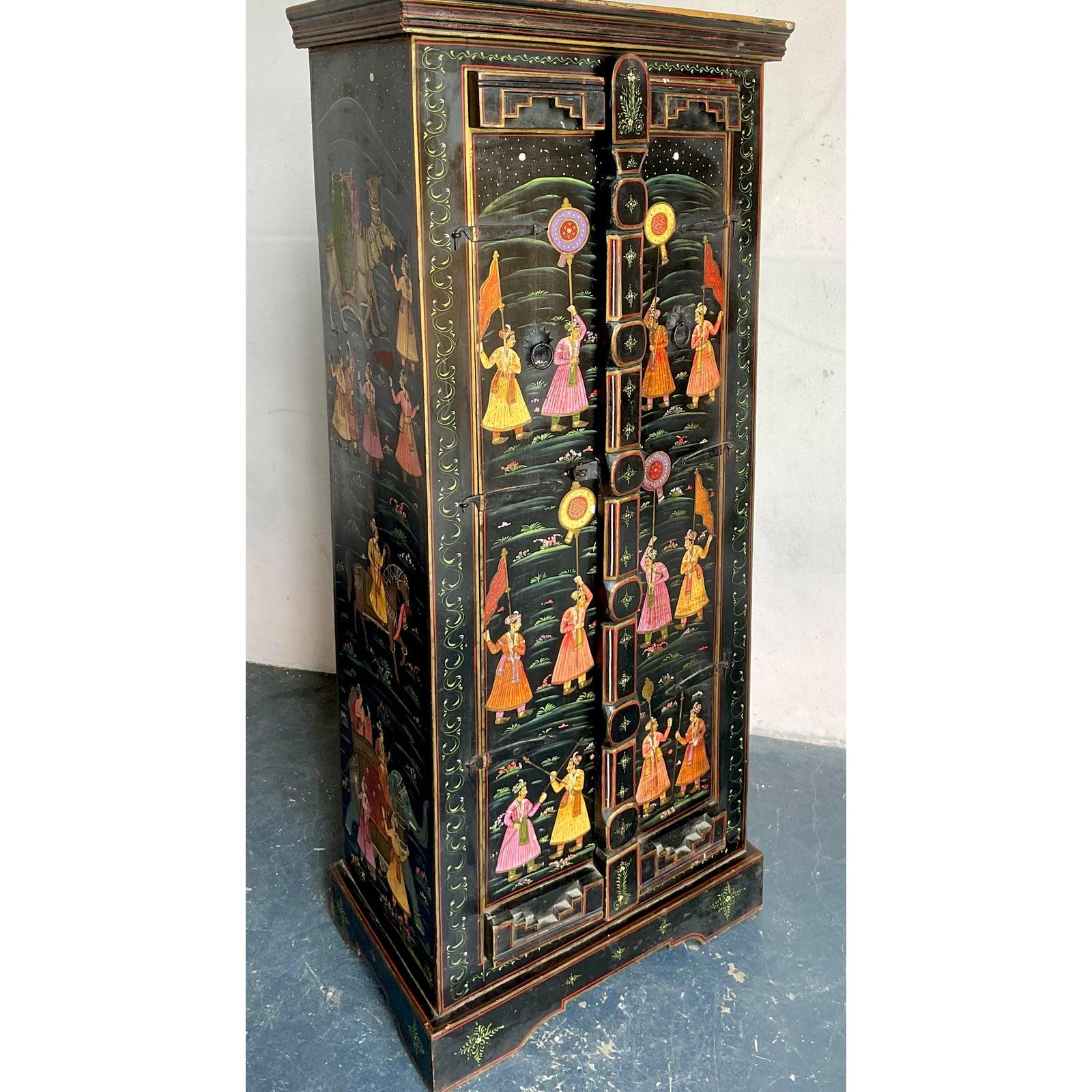 Armario Vintage Boho Pintado a Mano en venta 1