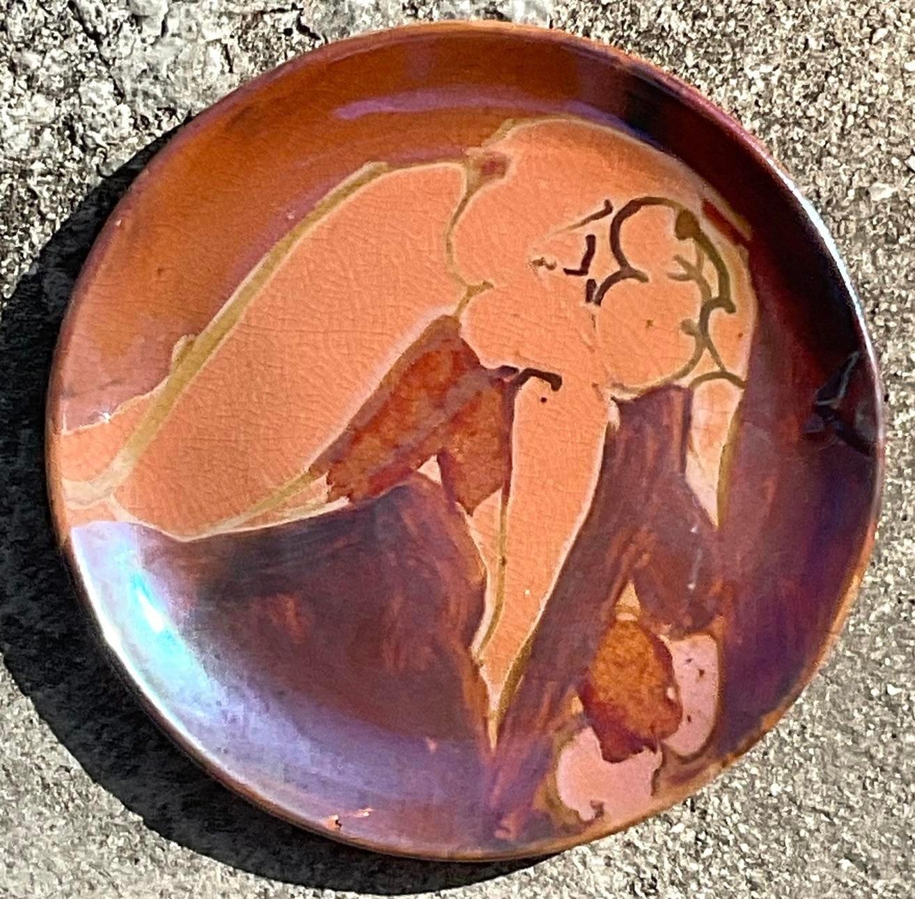 Vintage Boho Hand Painted Nude Studio Pottery Plate (20. Jahrhundert) im Angebot