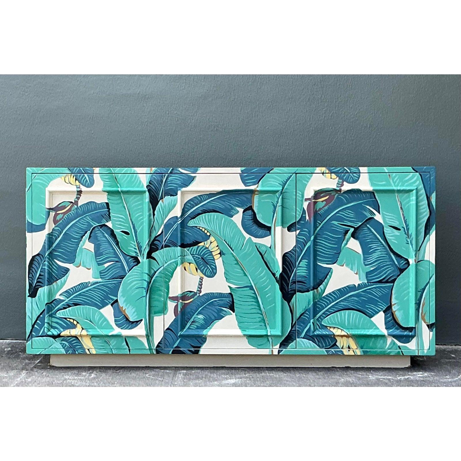 Crédence Vintage Boho Peinte à la Main Palm Frond Bon état - En vente à West Palm Beach, FL