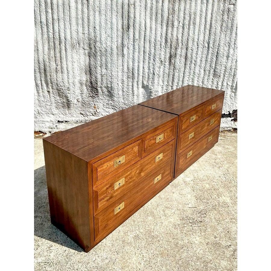 Ottone Cassettiera Campaigner Boho Henredon d'epoca - una coppia in vendita