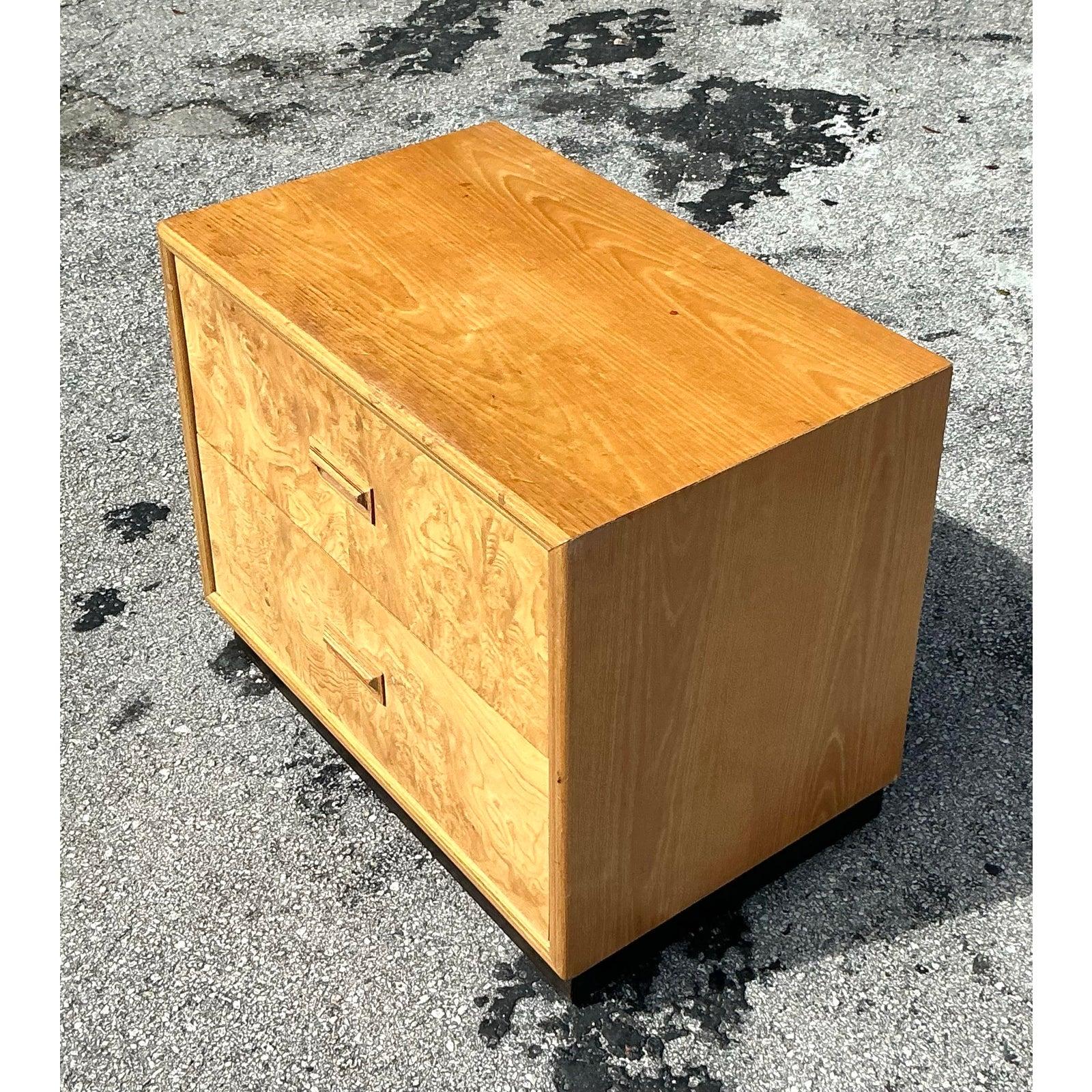 Vintage Boho Henredon Scene Two Burl Wood Nightstand For Sale 5