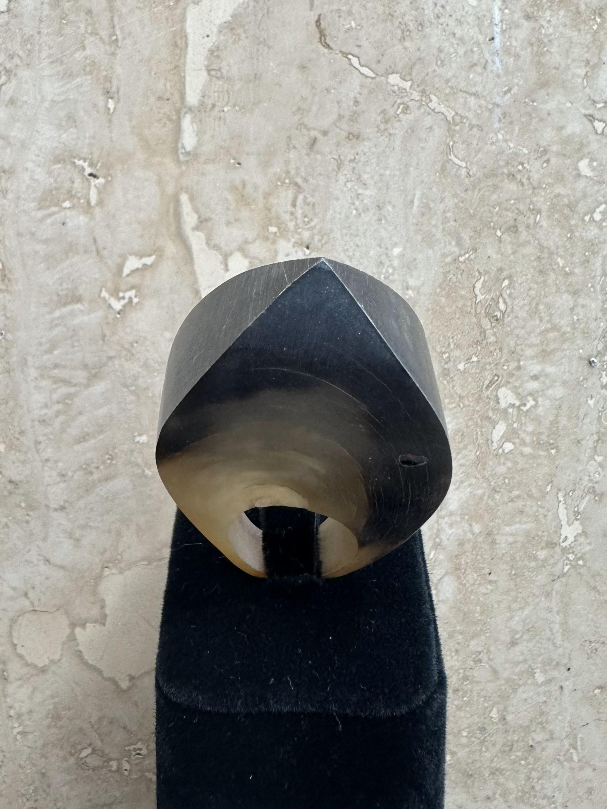 Vintage Boho Horn Ring In Good Condition For Sale In Lake Worth Beach, FL
