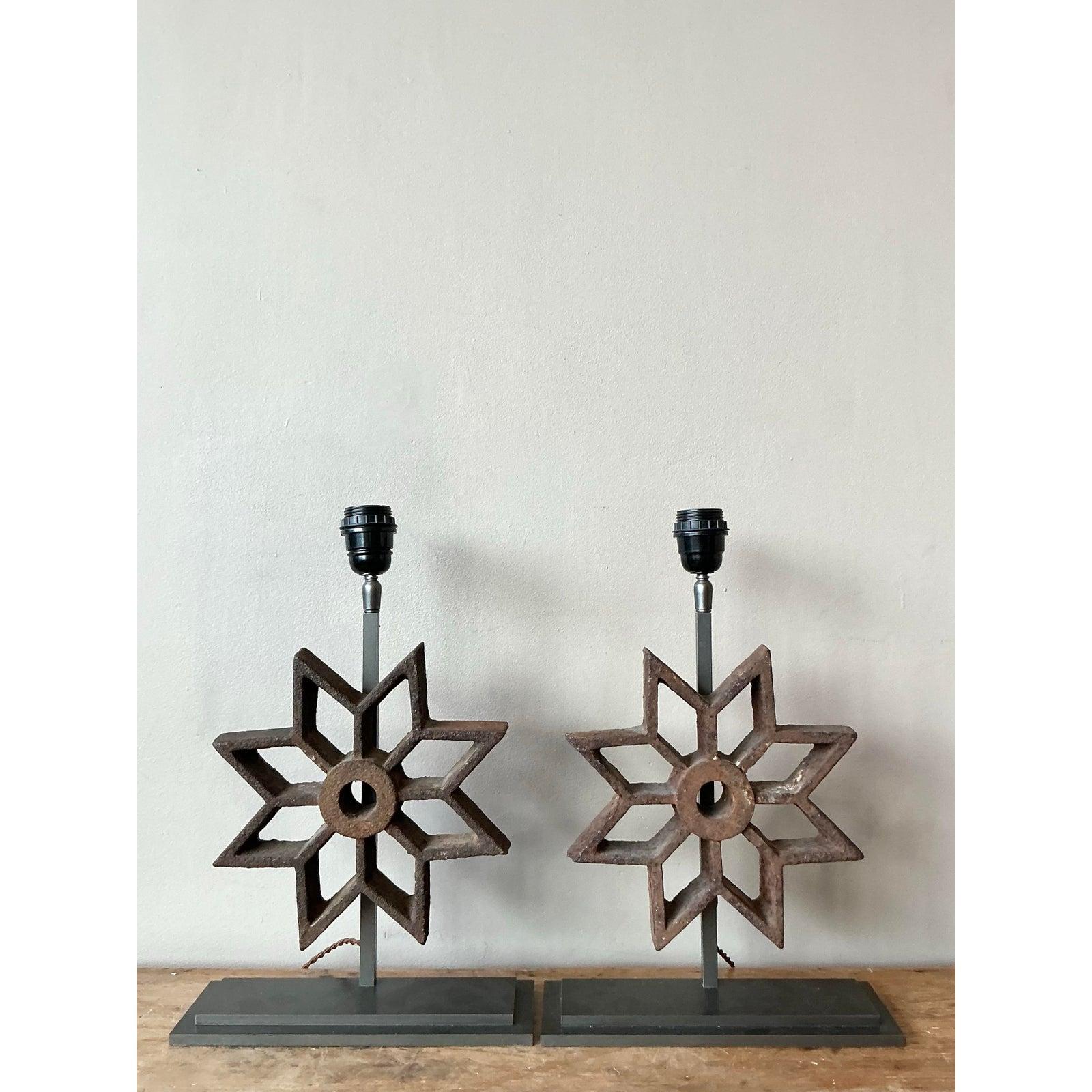 Industriel Lampes à moules étoilées vintage boho industriel - la paire en vente