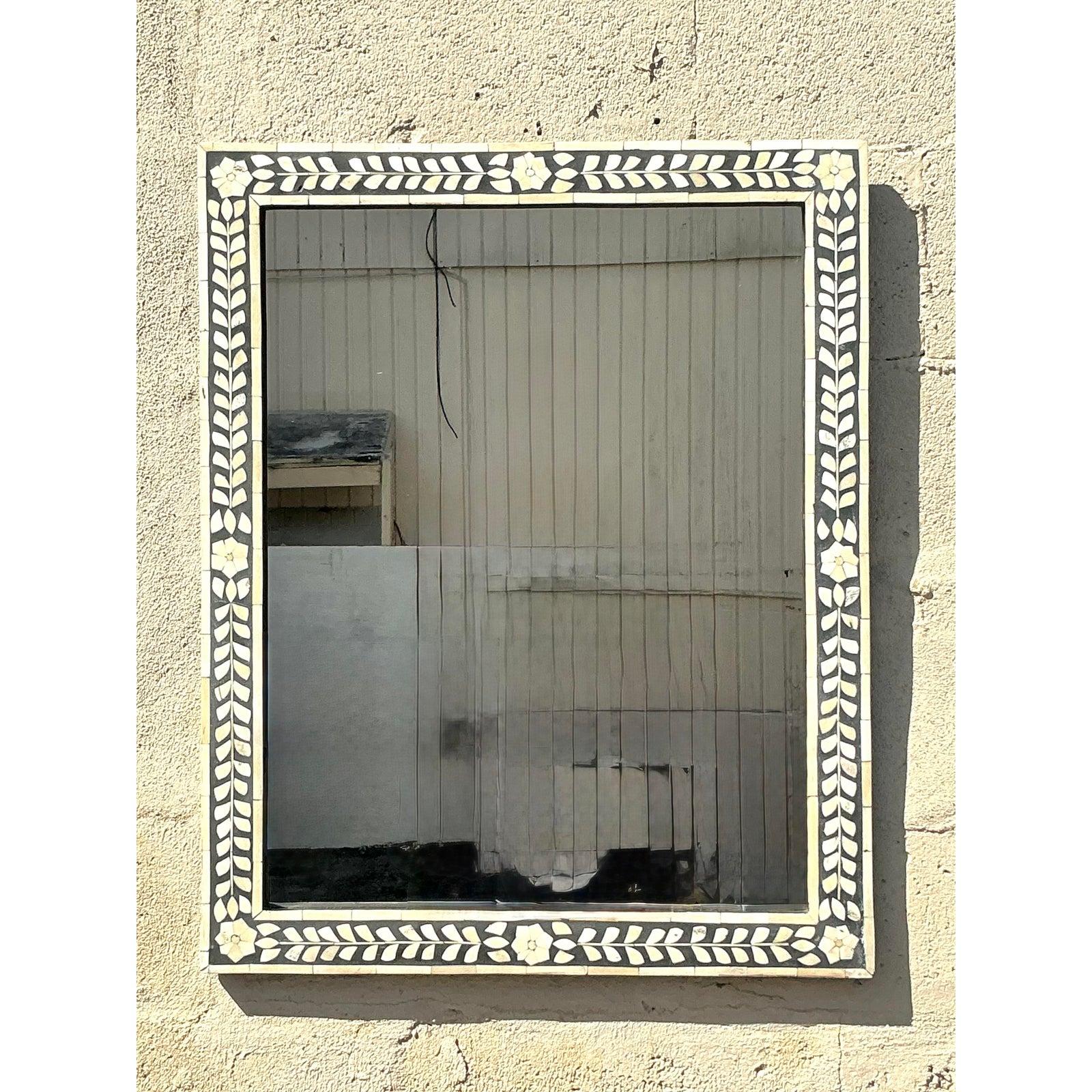 Marocain Miroir Boho vintage avec incrustation en vente