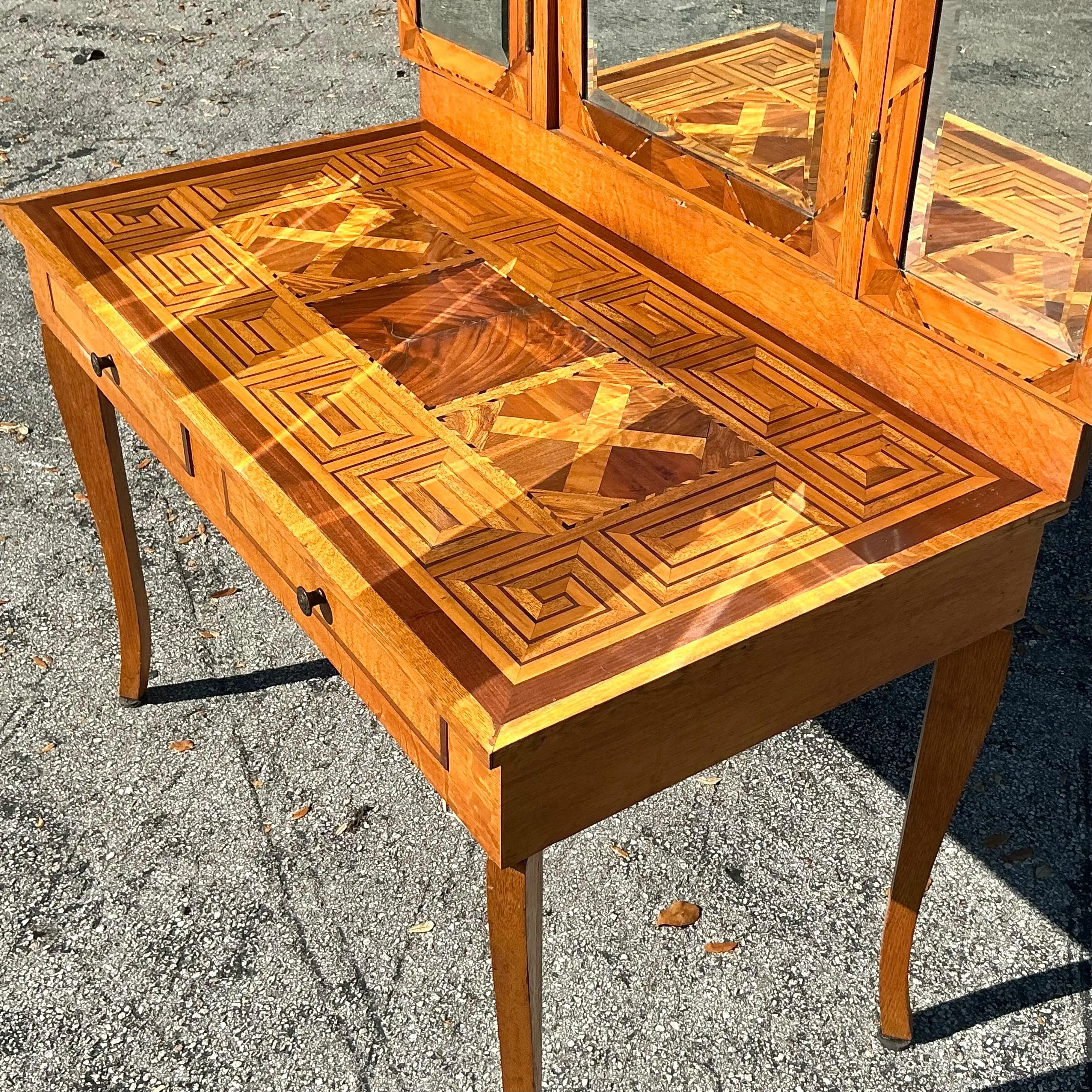 Vanità a specchio con intarsi boho vintage In condizioni buone a West Palm Beach, FL
