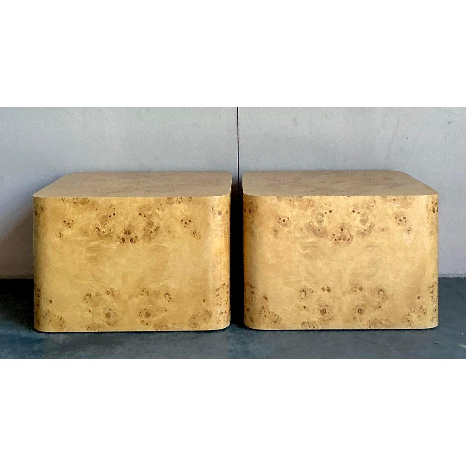 XX secolo Tavolino in legno di radica bohémien Intrex d'epoca - Una coppia in vendita