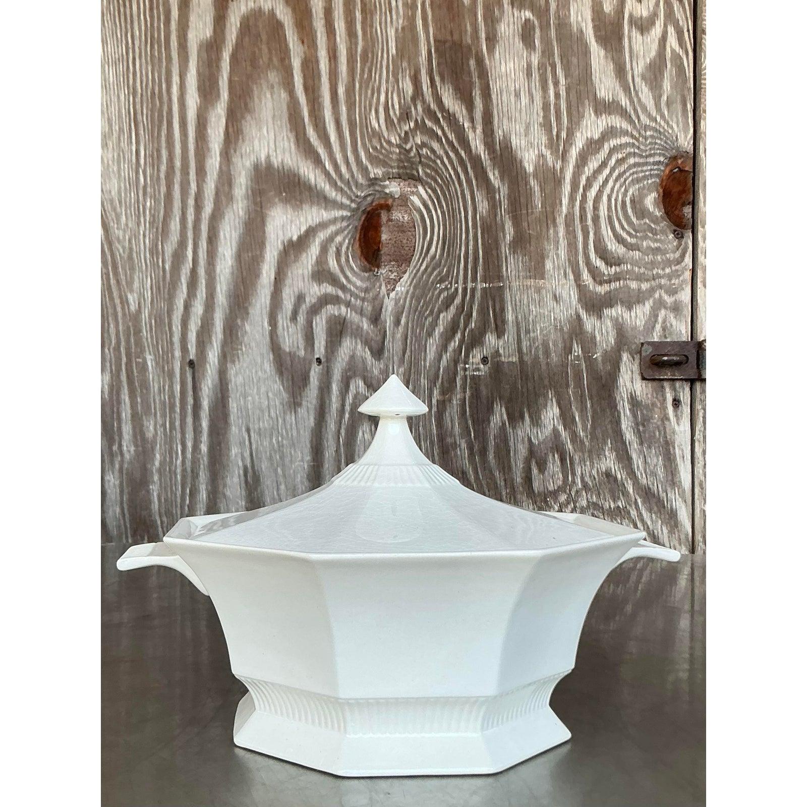 Cazuela Vintage Boho con Tapa de Ironstone siglo XX en venta
