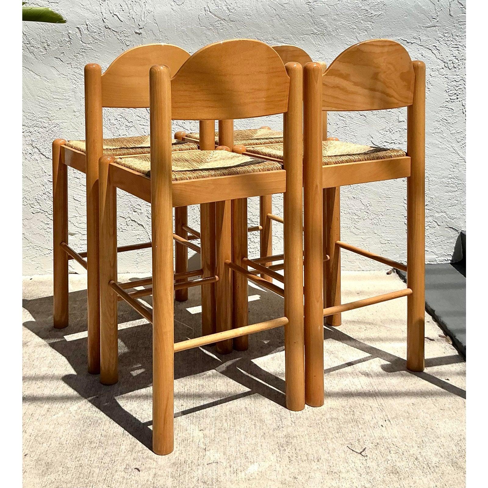 Vintage Boho Italian Rush Seat Padova Stools - Set of 4 In Good Condition For Sale In West Palm Beach, FL