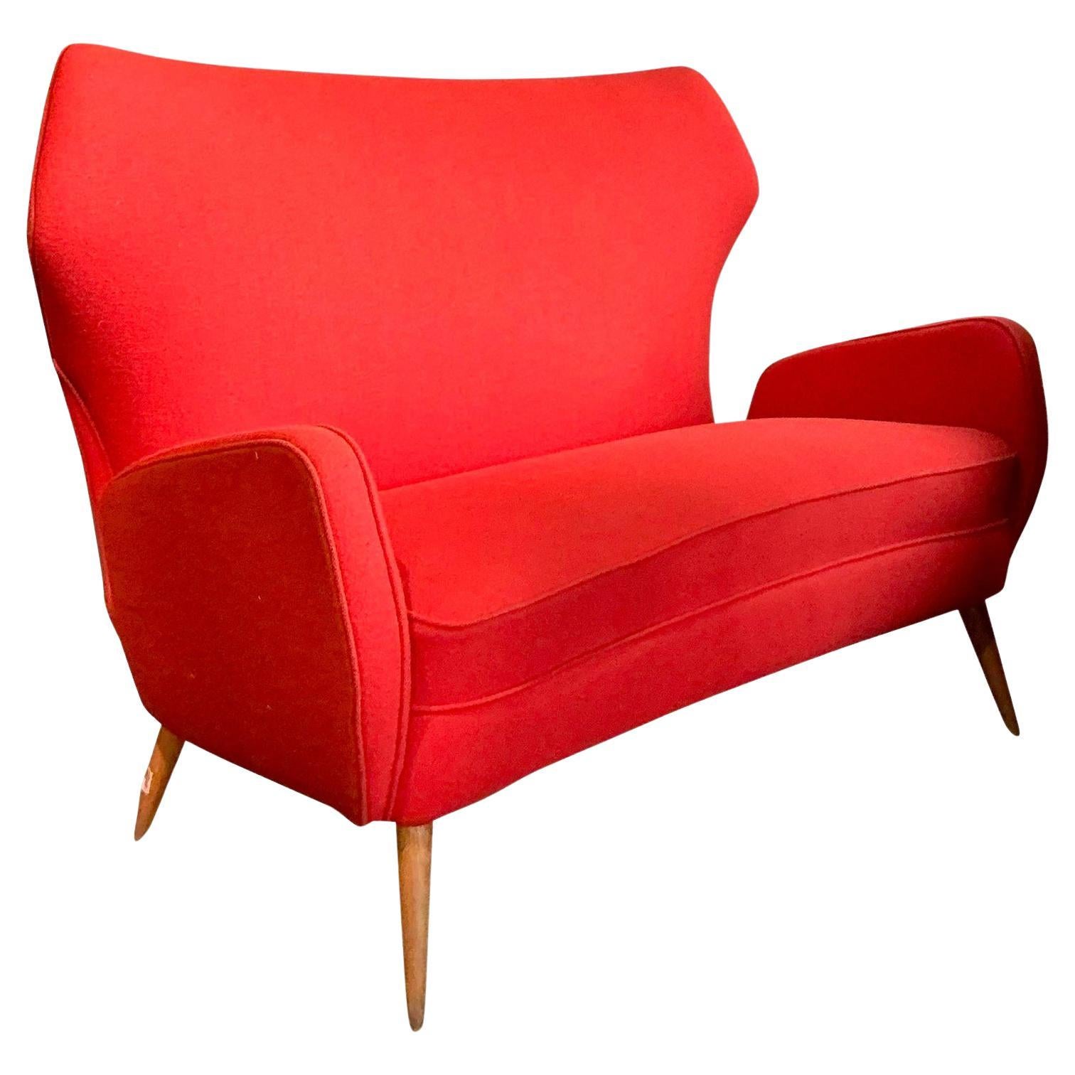 Vintage Boho Italian Wingback Settee nach Ico Parisi im Angebot