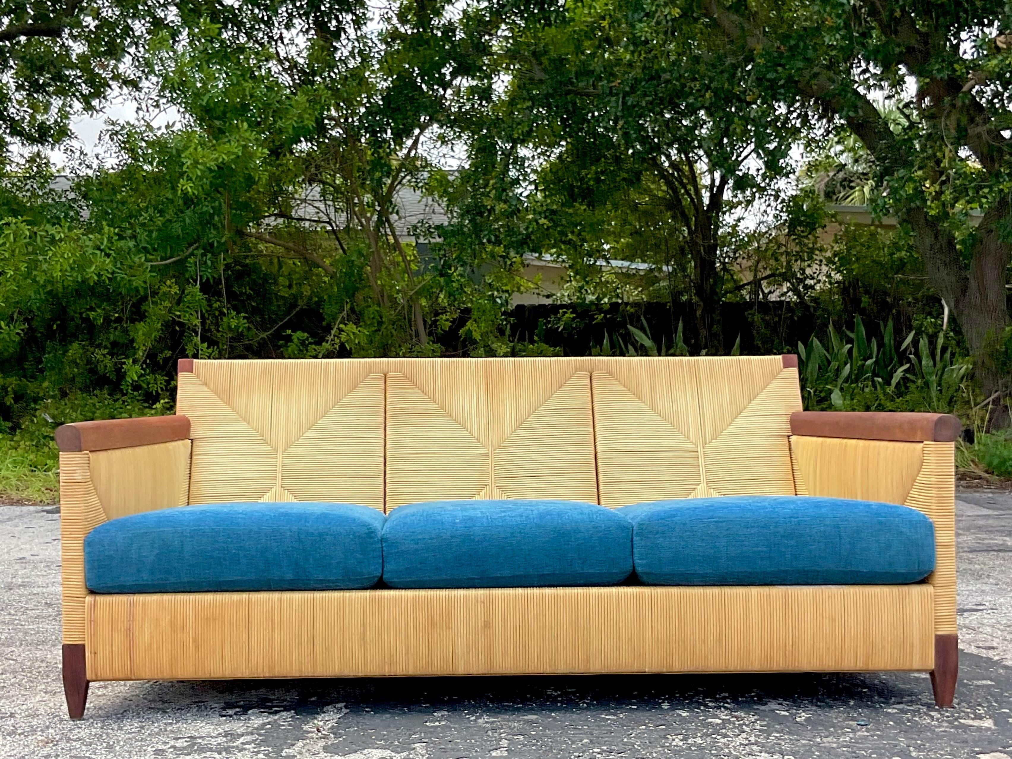 Boho John Hutton für Donghia Merbau Binsen-Sofa, Vintage im Angebot 5