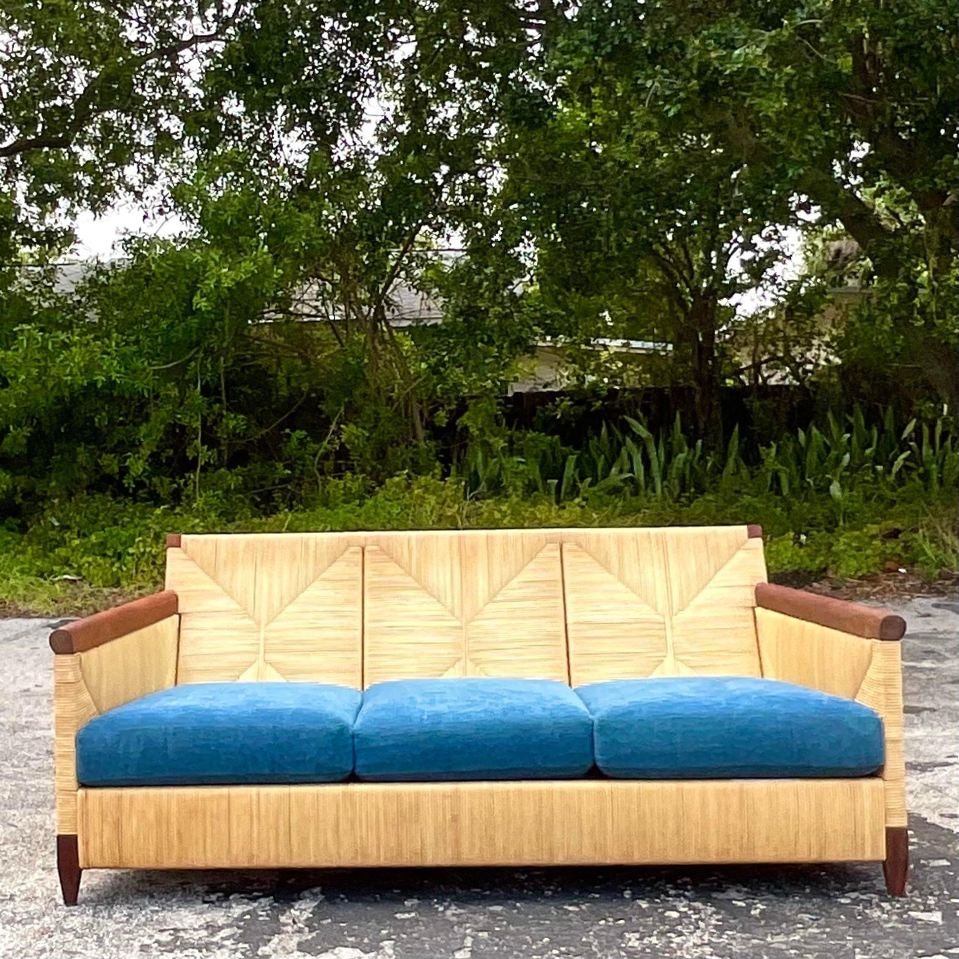 Vintage Boho John Hutton for Donghia “Merbau” Rush Sofa In Good Condition For Sale In west palm beach, FL