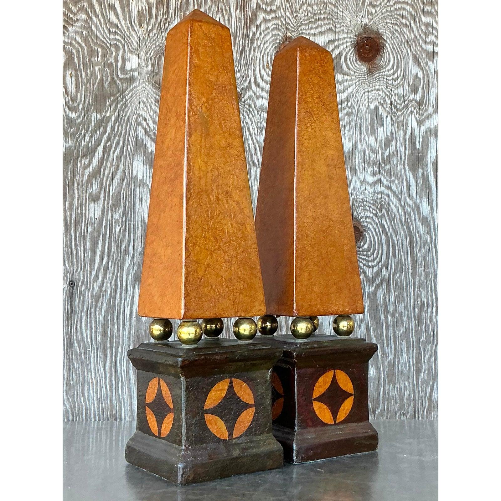 Obélisques en cuir Boho Vintage - Une paire en vente 2