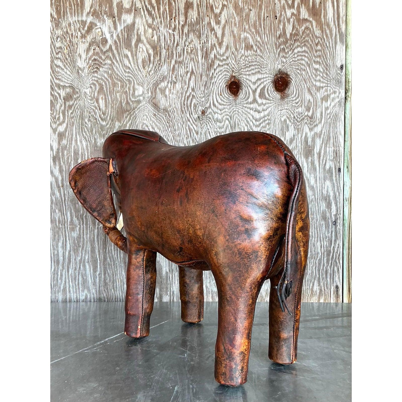 Mid-Century Modern Tabouret éléphant vintage Boho d'après Omersa en vente