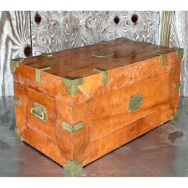 Ottone Vintage Boho Leather Wrapped Campaign Trunk in vendita