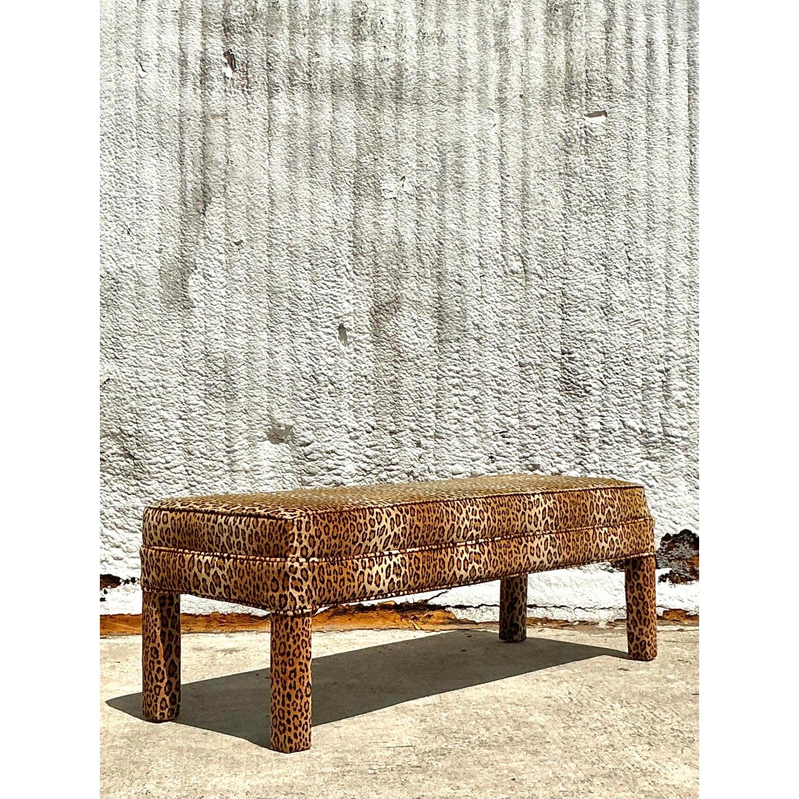 20ième siècle Banc Parsons vintage bohème en velours léopard en vente