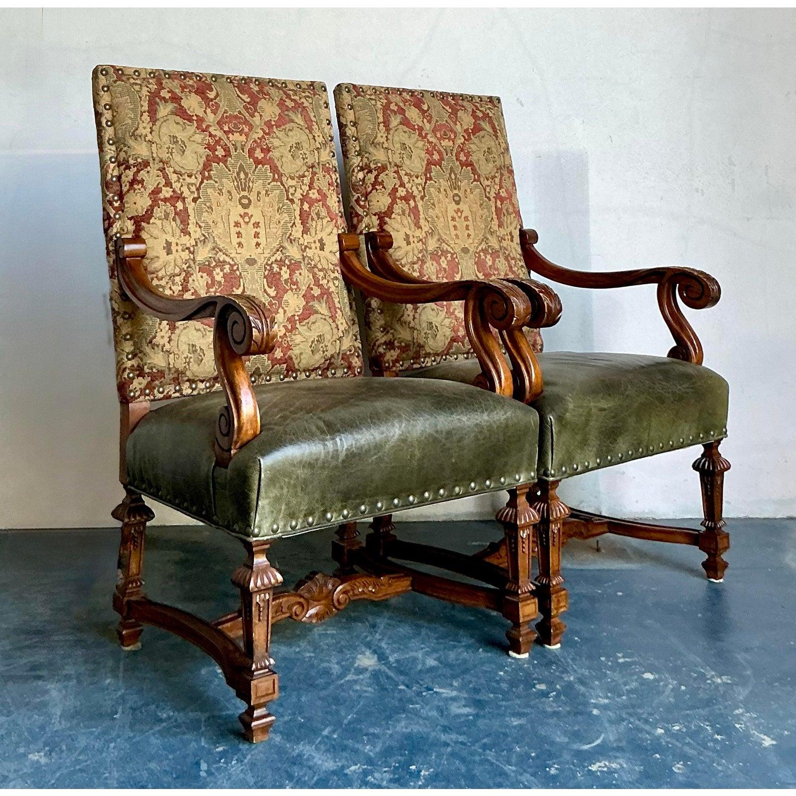 Americano Sedie a trono Lillian August d'epoca - Una coppia in vendita