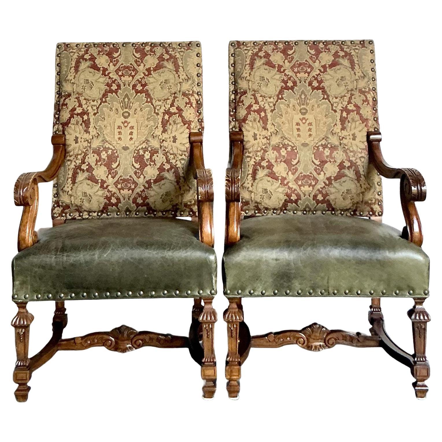 Sedie a trono Lillian August d'epoca - Una coppia in vendita