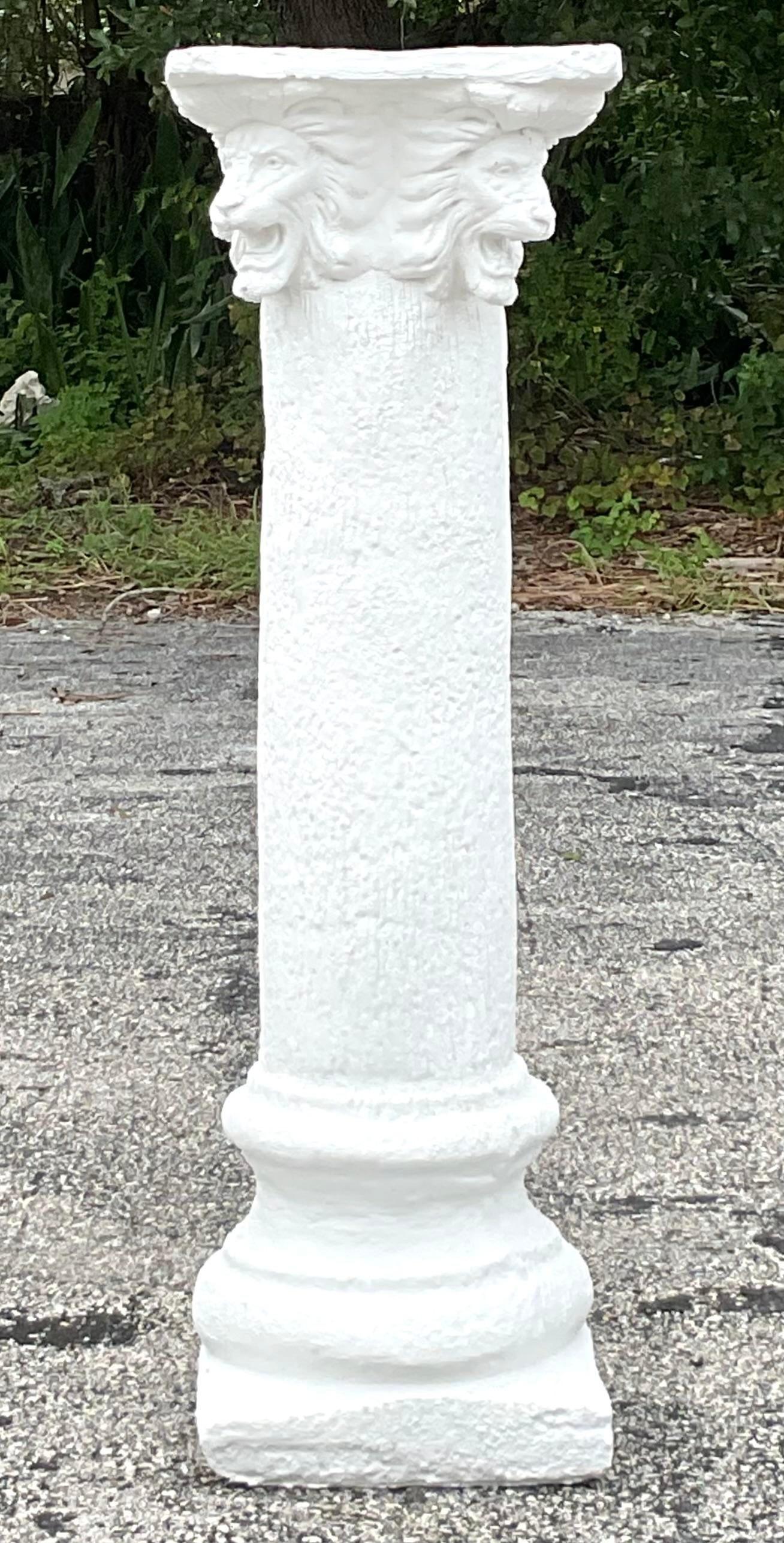 Vintage Boho Löwenkopf Guss Zement Säule im Zustand „Gut“ im Angebot in west palm beach, FL