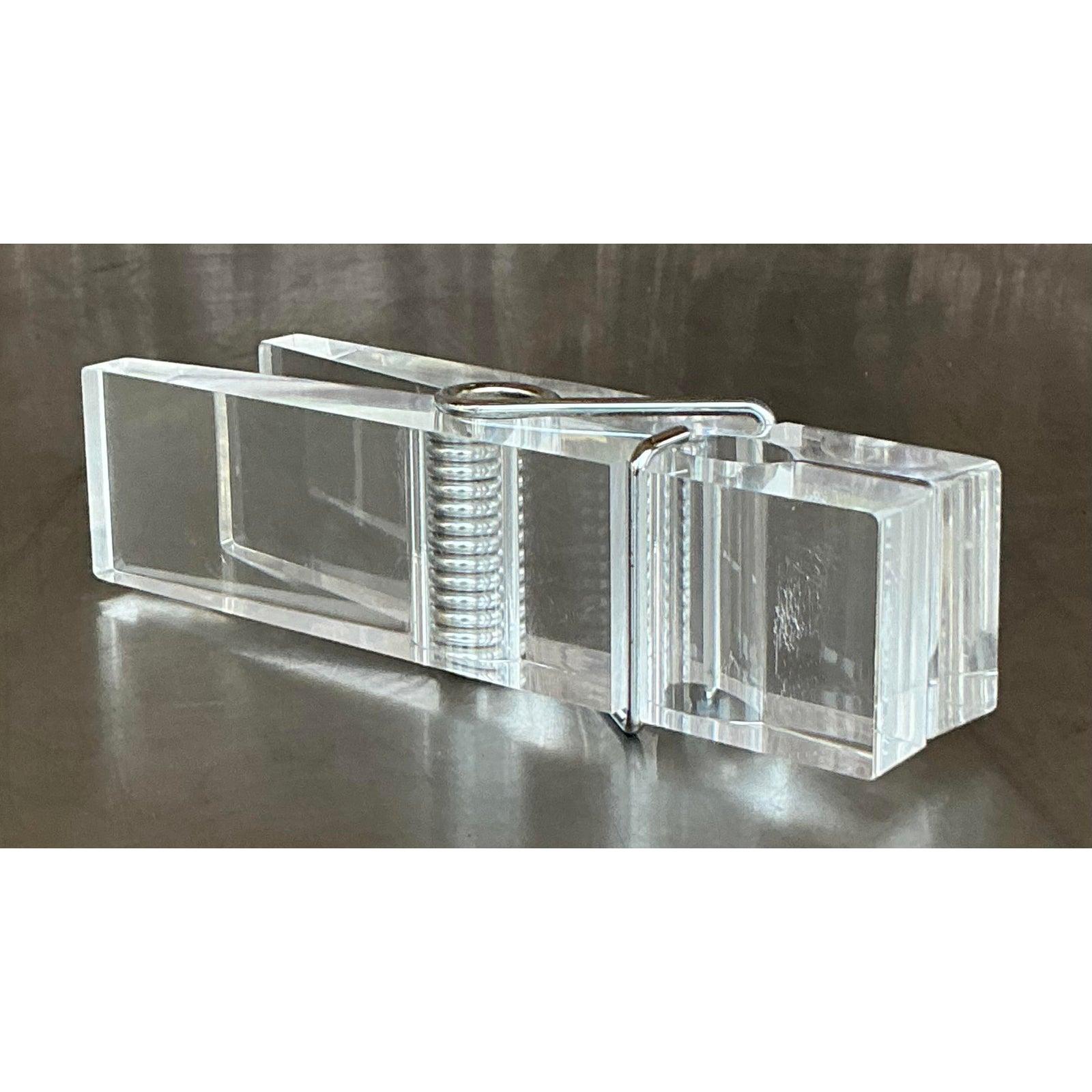 Spilla gigante in lucite Vintage By in vendita 3