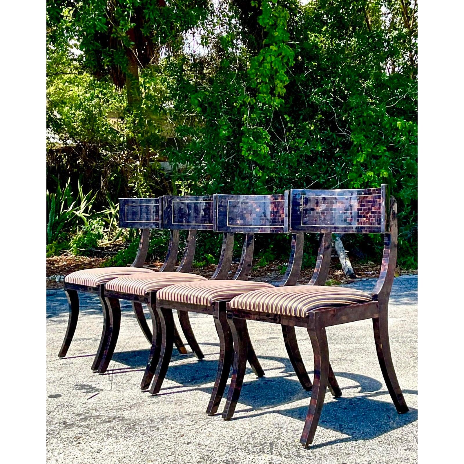 Hollywood Regency Sedie Klismos di Horn tessellate Maitland Smith d'epoca - Set di 4 sedie in vendita