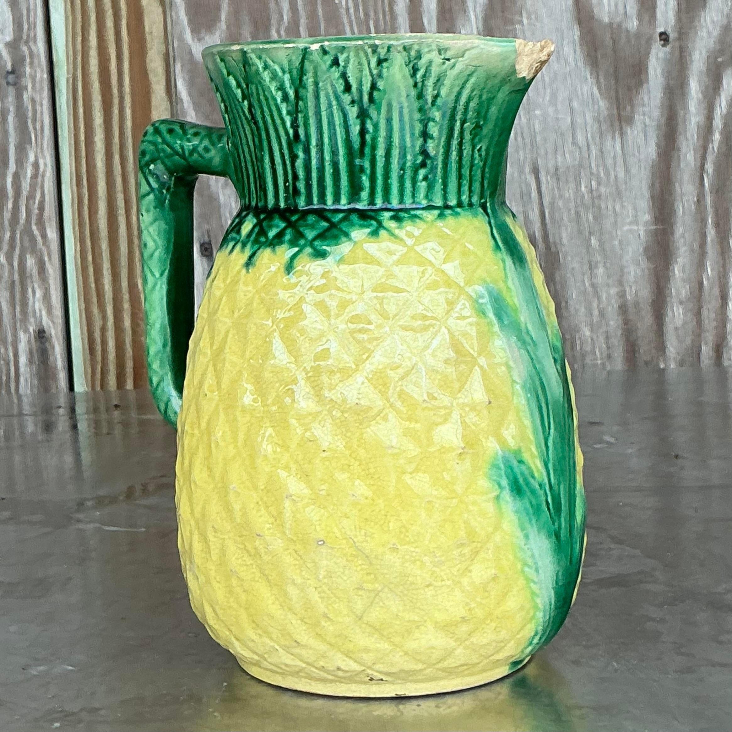 Céramique Pichet en relief en relief vintage de style Boho Majolica en vente